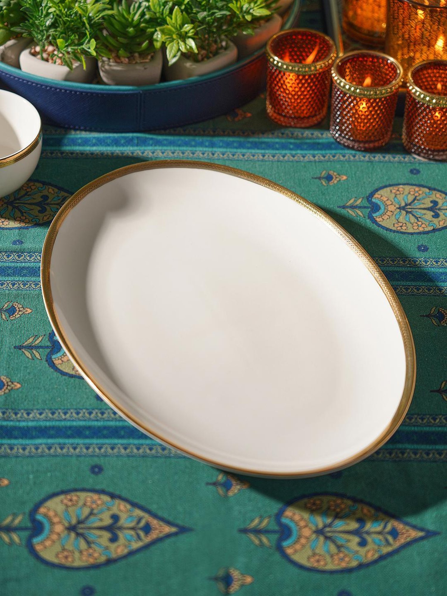 Pure Home and Living White Ceramic Solid Platters