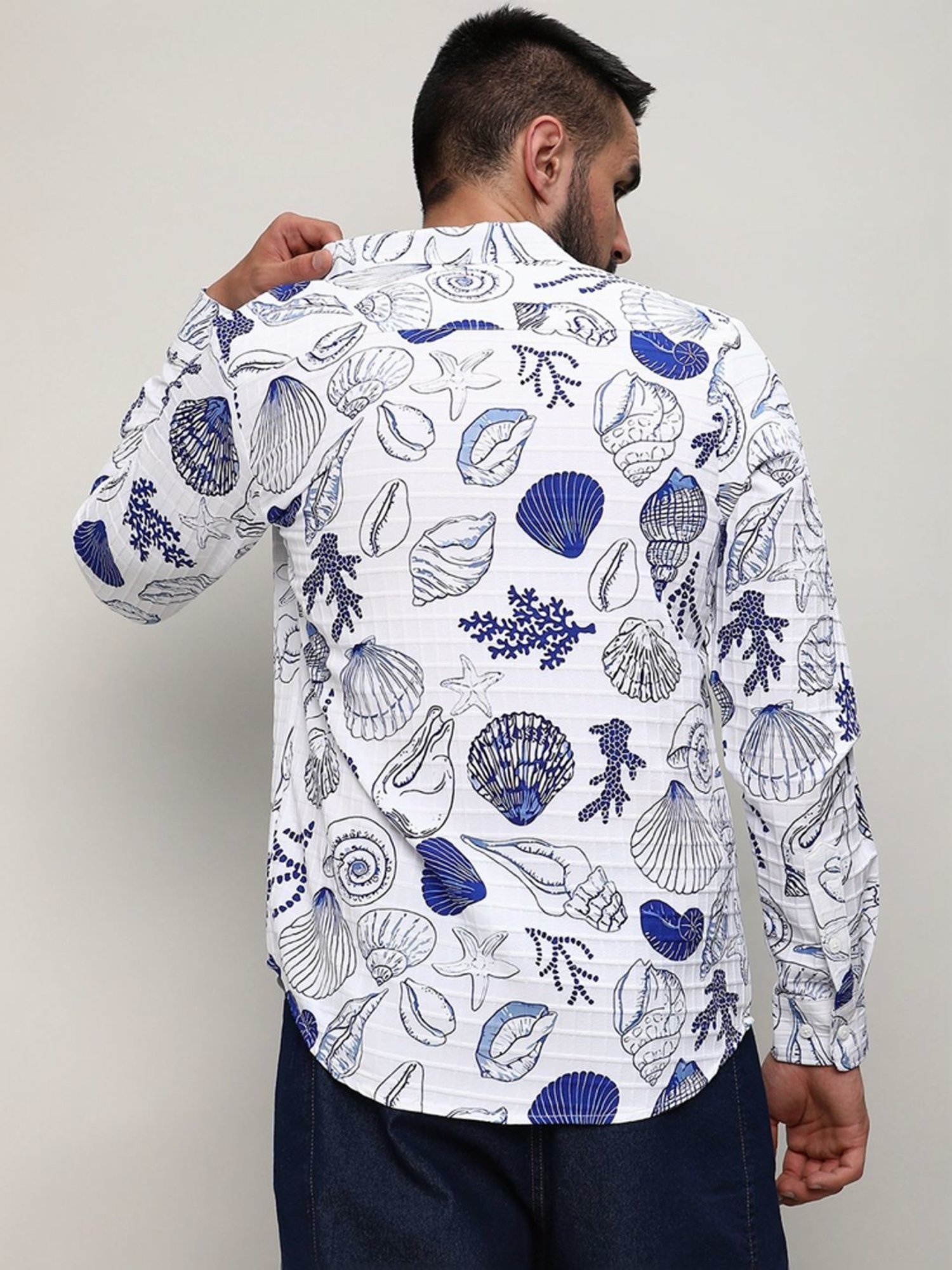 Campus Sutra Multicoloured Regular Fit Printed Shirt