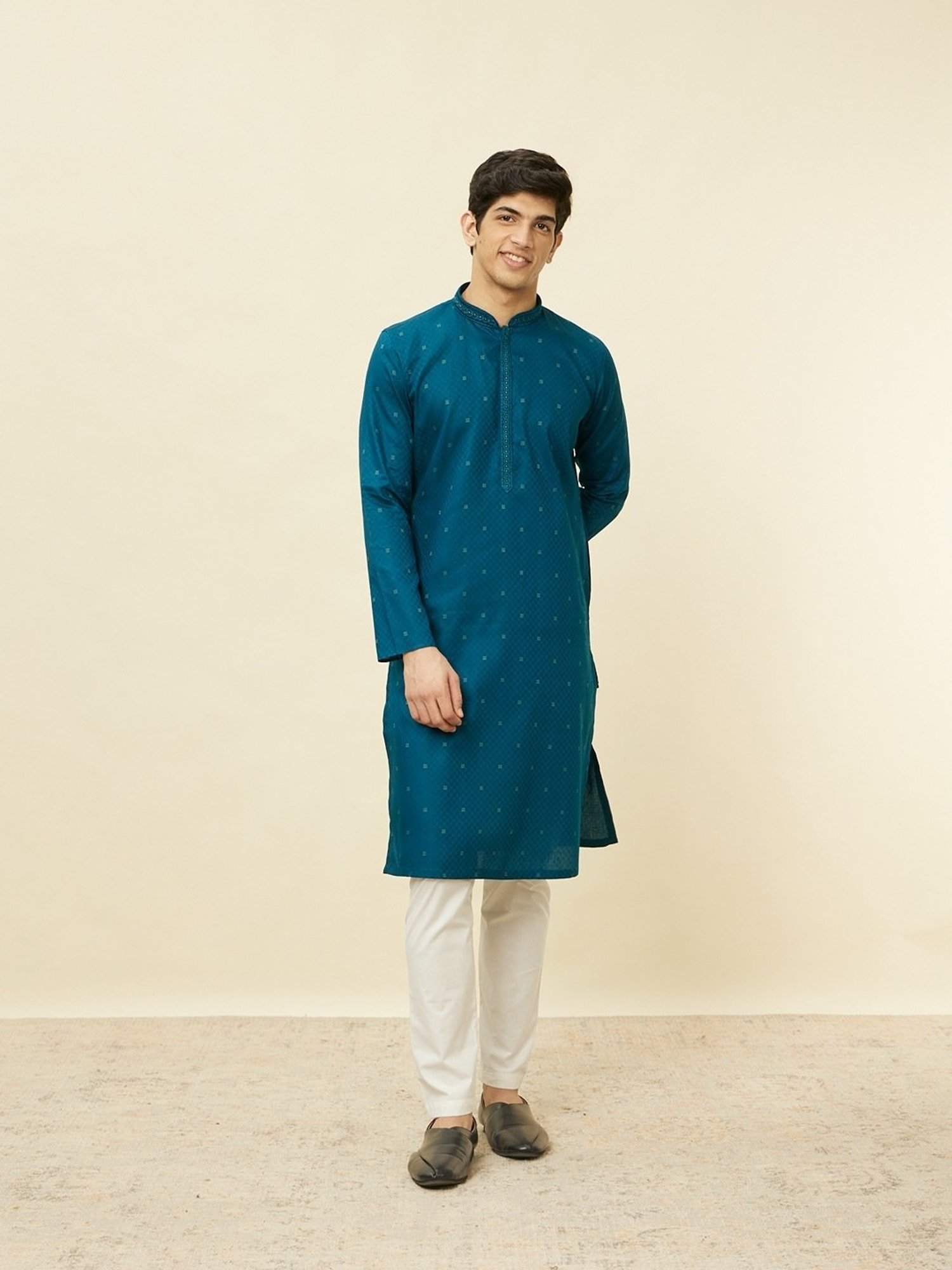 Sanwara Sea Green & White Cotton Regular Fit Chikankari Kurta Bottom Set
