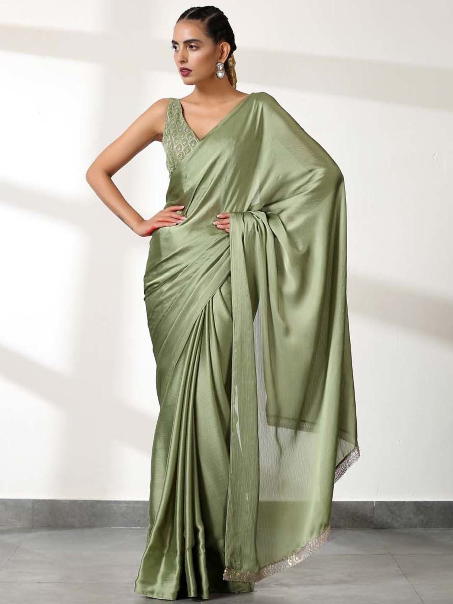 Swtantra Green Chiffon Saree With Embroidered Unstitched Blouse