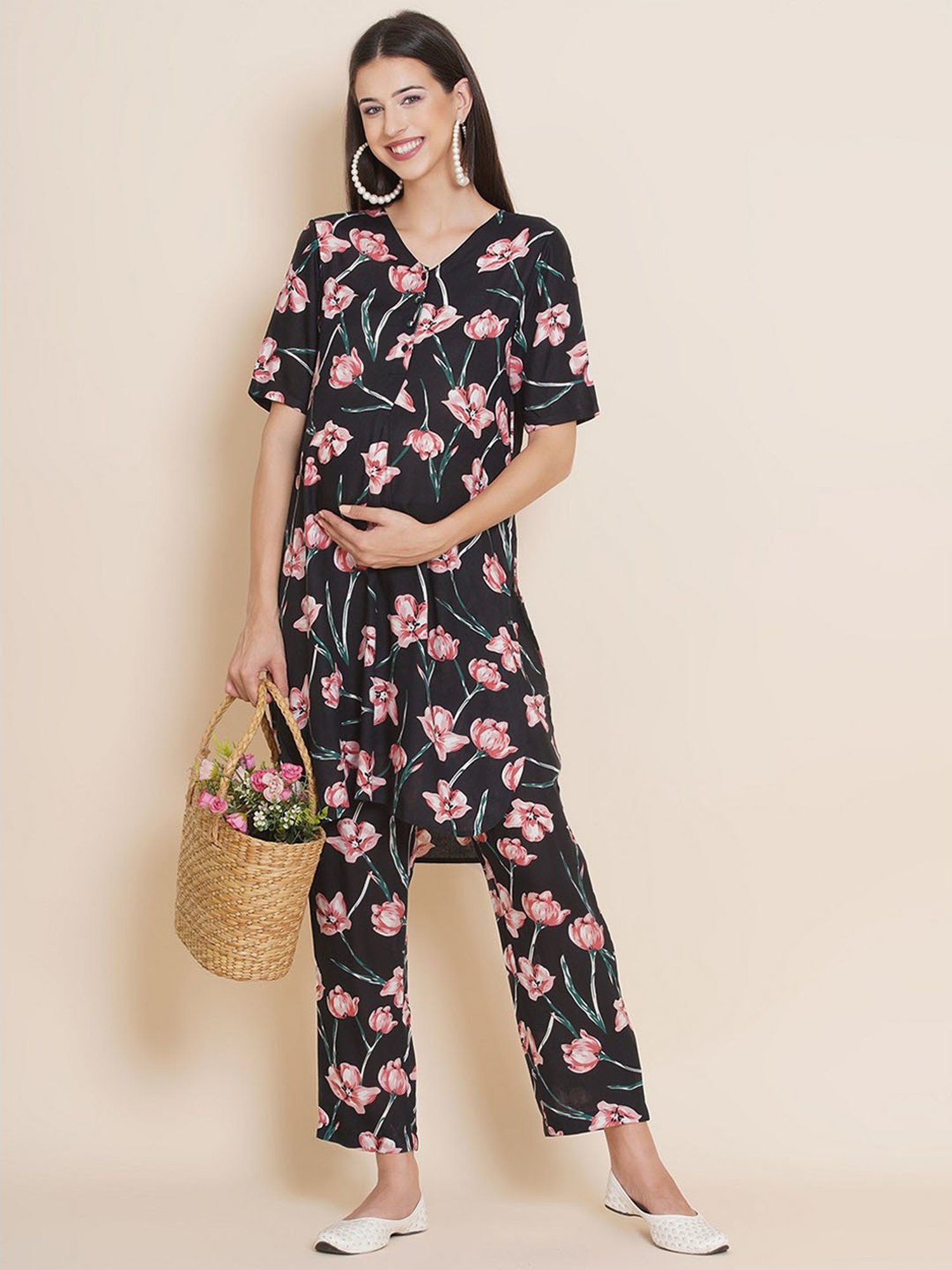 Mine4Nine Black Floral Print Maternity Kurta With Pyjamas