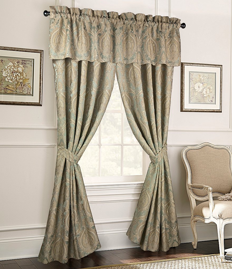 Rose Tree Norwich Damask Green Medallion Jacquard Window Treatments