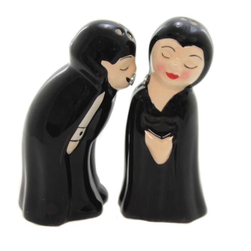 Tabletop 3.75" Love At First Bite Set/2 Salt Pepper Shaker Vampire Kiss Pacific Trading  -  Salt And Pepper Shaker Sets