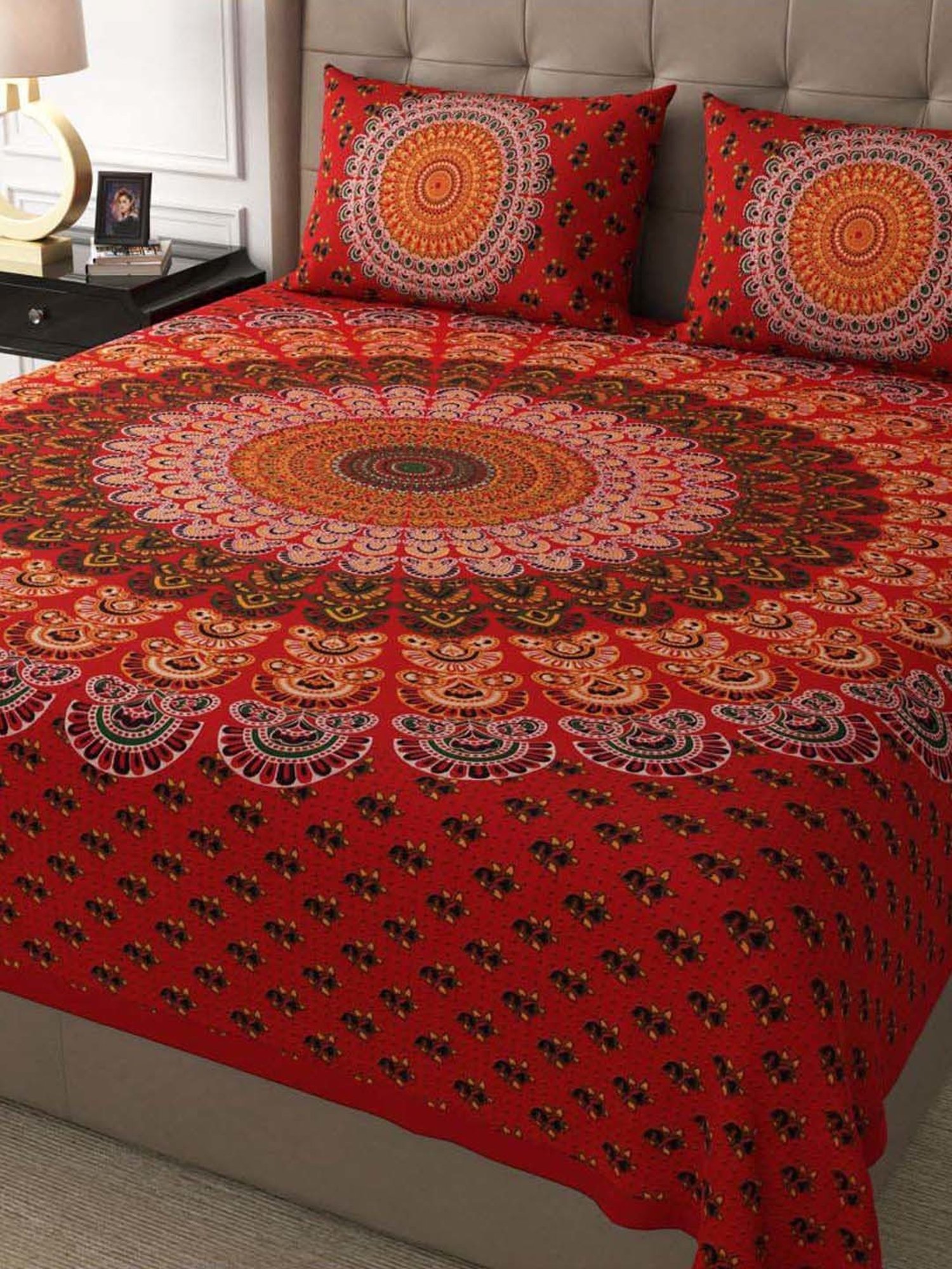 JaipurFabric Red 100% Pure Cotton 180 TC Double Bedsheet with 2 Pillow Covers