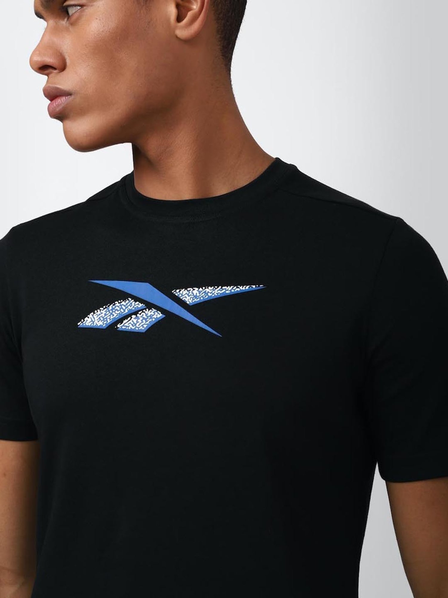 Reebok Black Slim Fit Printed T-Shirt
