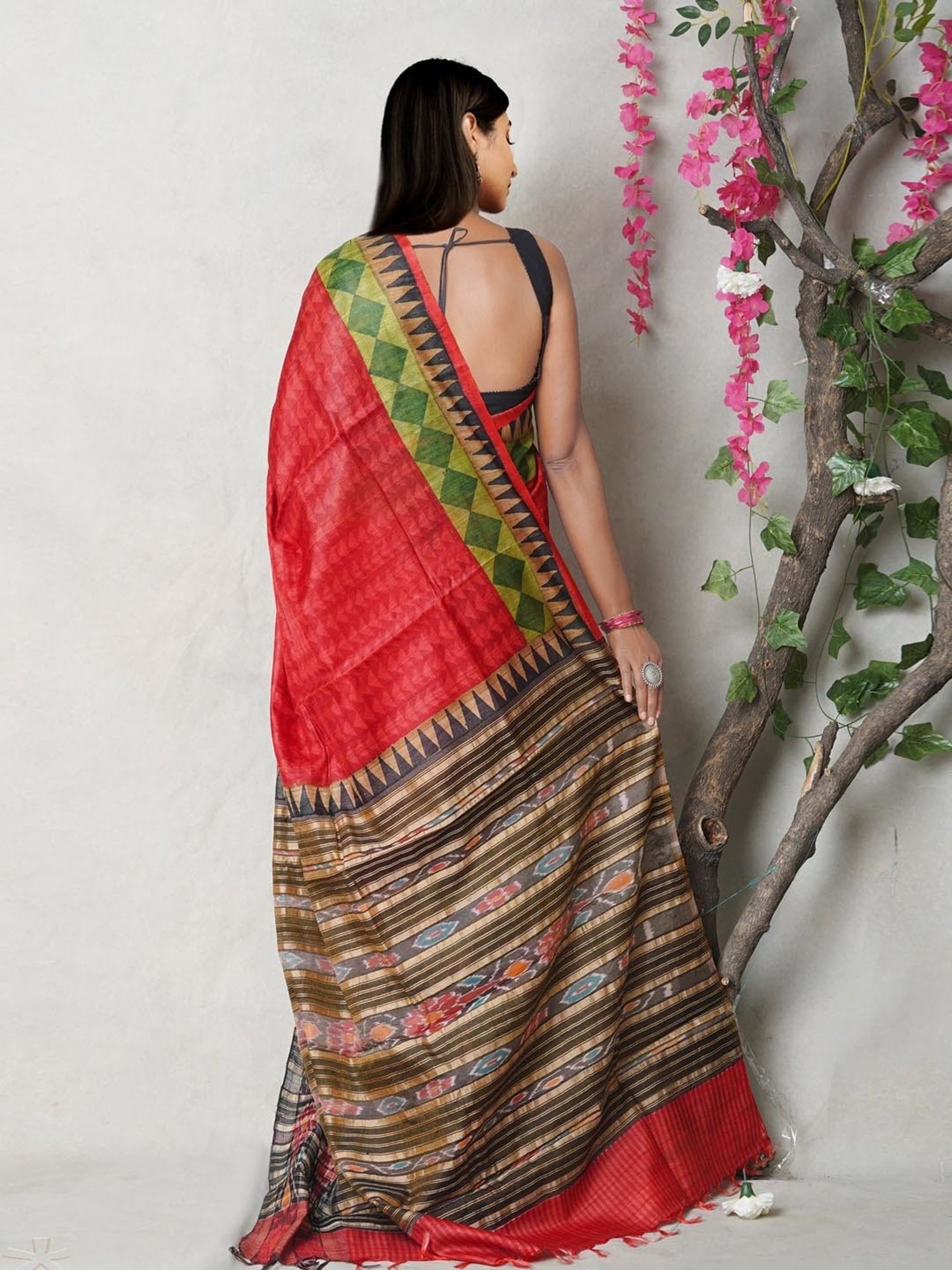 Unnati Silks Red & Grey Silk Printed Saree With Unstitched Blouse