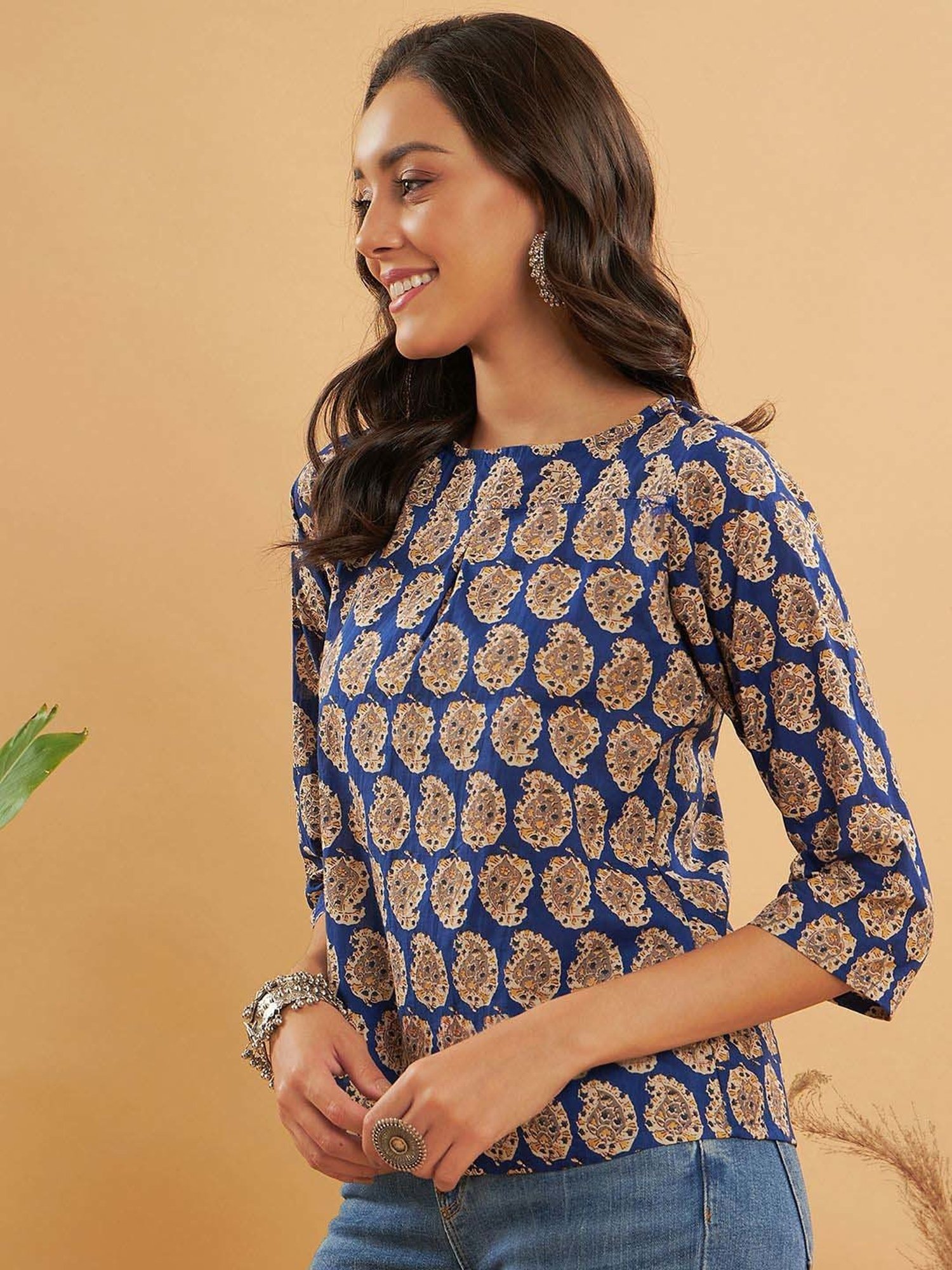 Inweave Blue & Beige Printed Top