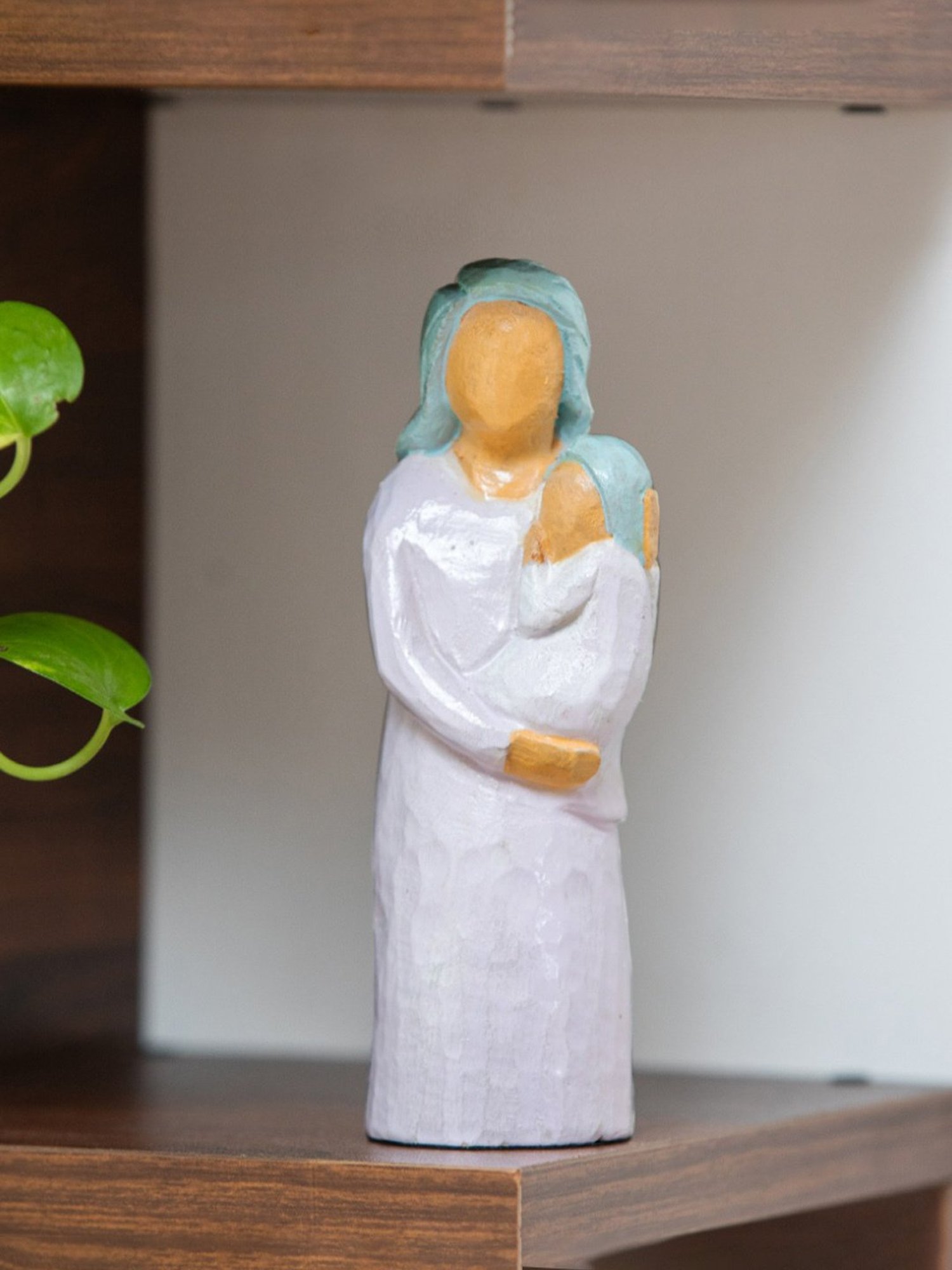 ExclusiveLane Hand-painted White & Light Blue Chedar Wood Pure Love Showpiece