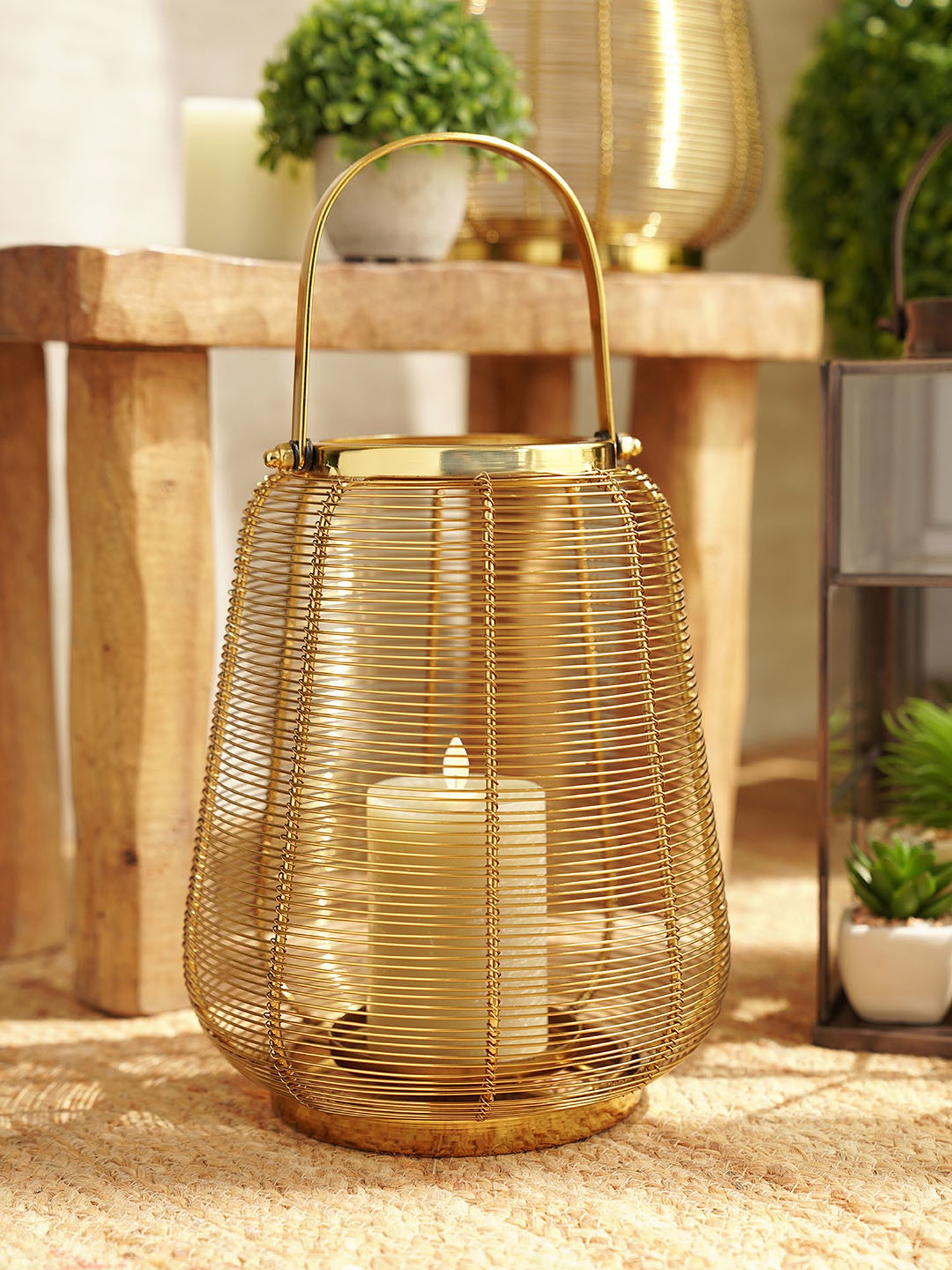 Pure Home and Living Gold Metal Round Lantern