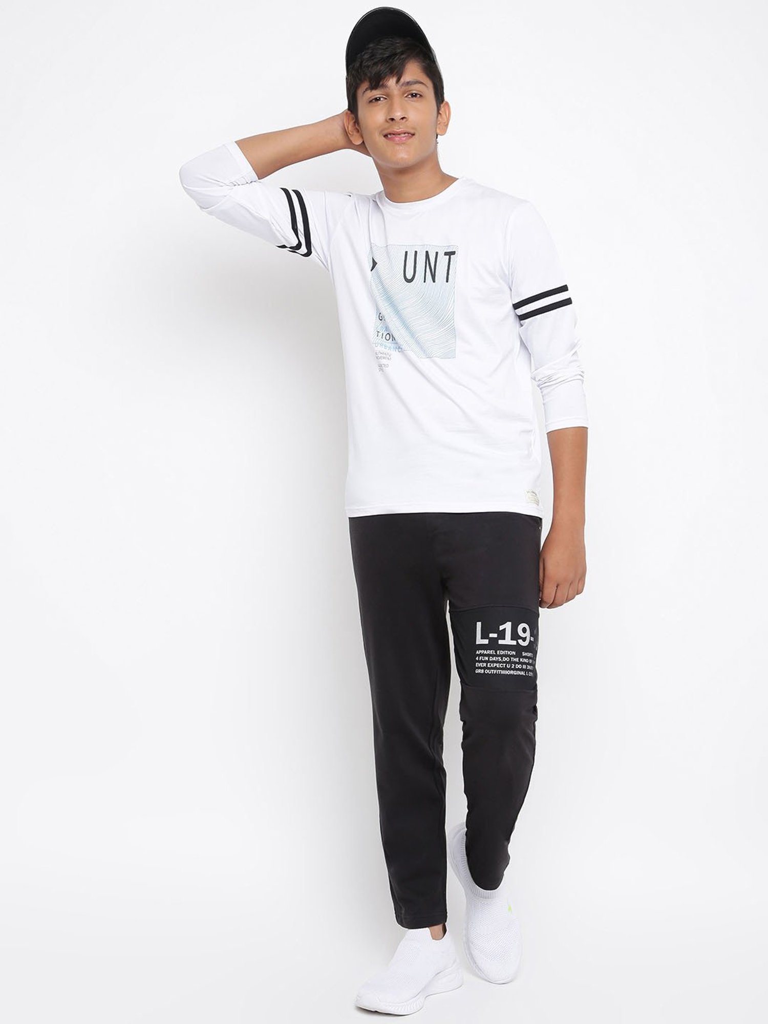 Lil Tomatoes Boys Black Solid Trackpants