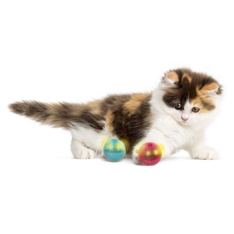 SmartyKat Flicker Balls Cat Toy - 2pk