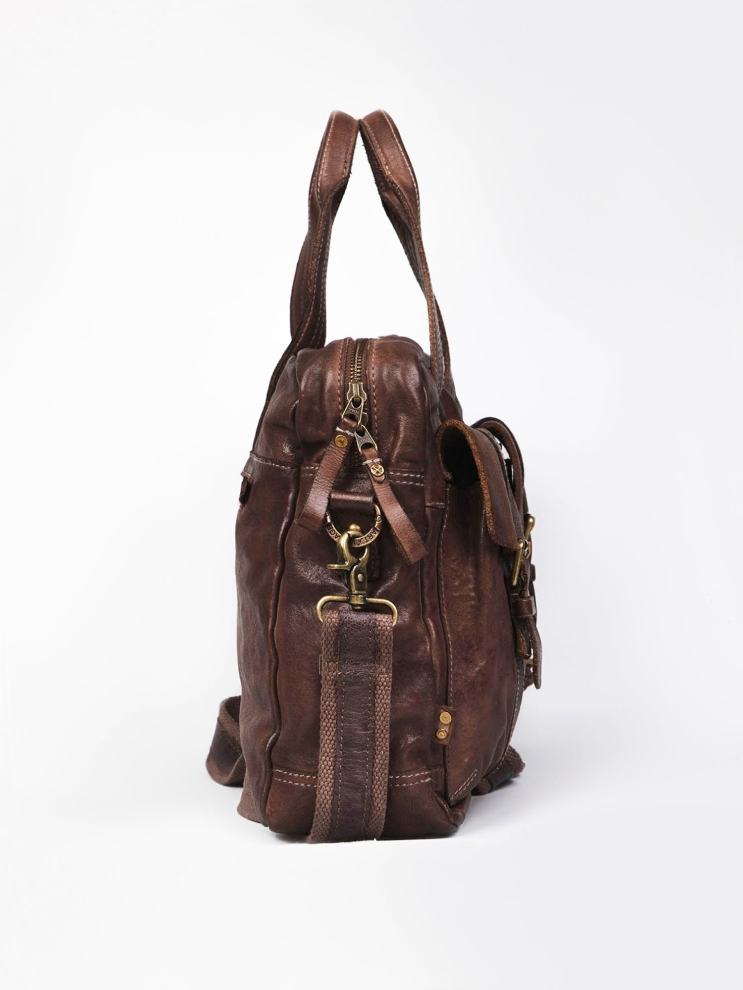 Art N Vintage Logan Brown Leather Solid Large Laptop Messenger Bag