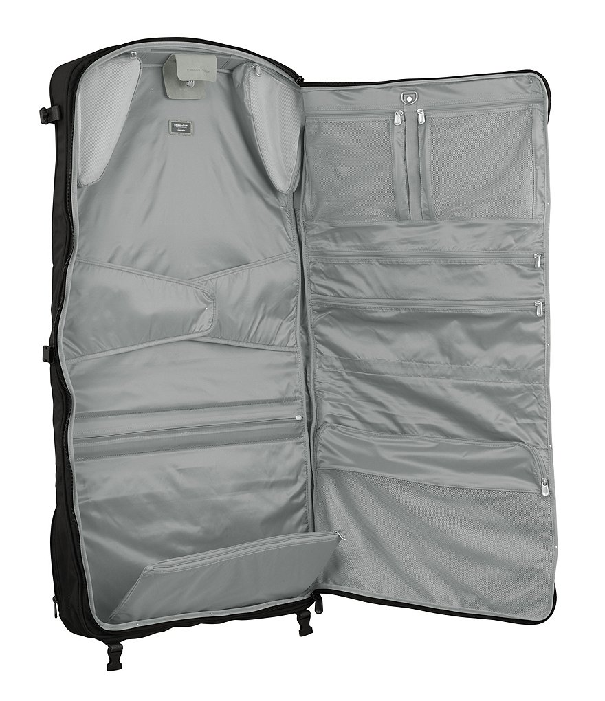 Briggs & Riley Baseline Compact Garment Bag