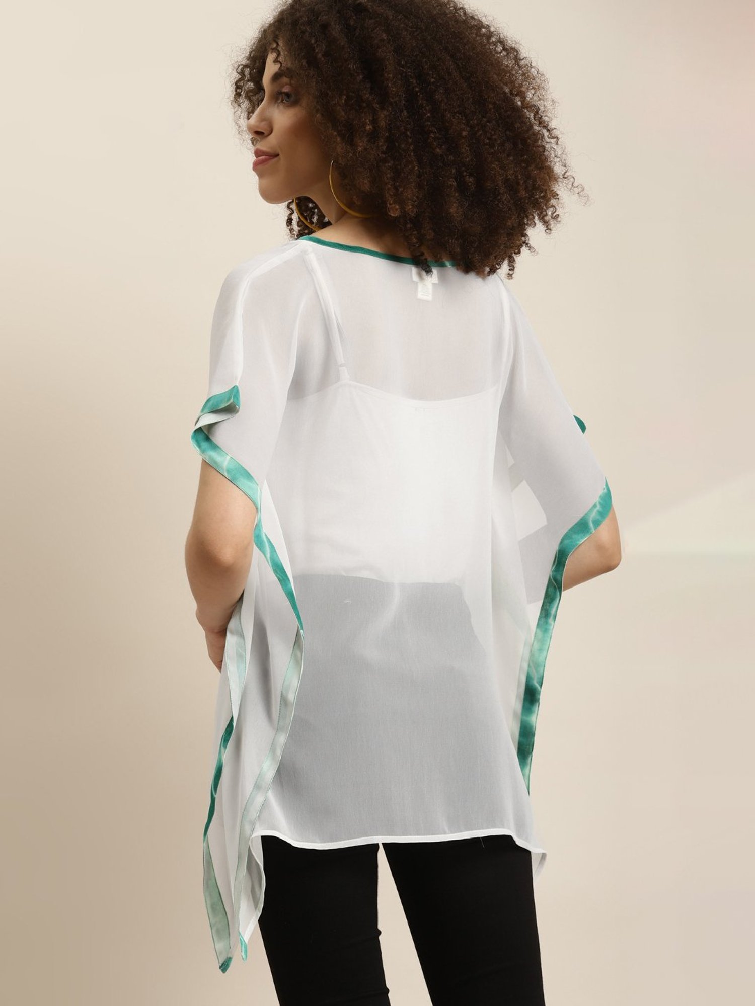 Qurvii White Kaftan Top