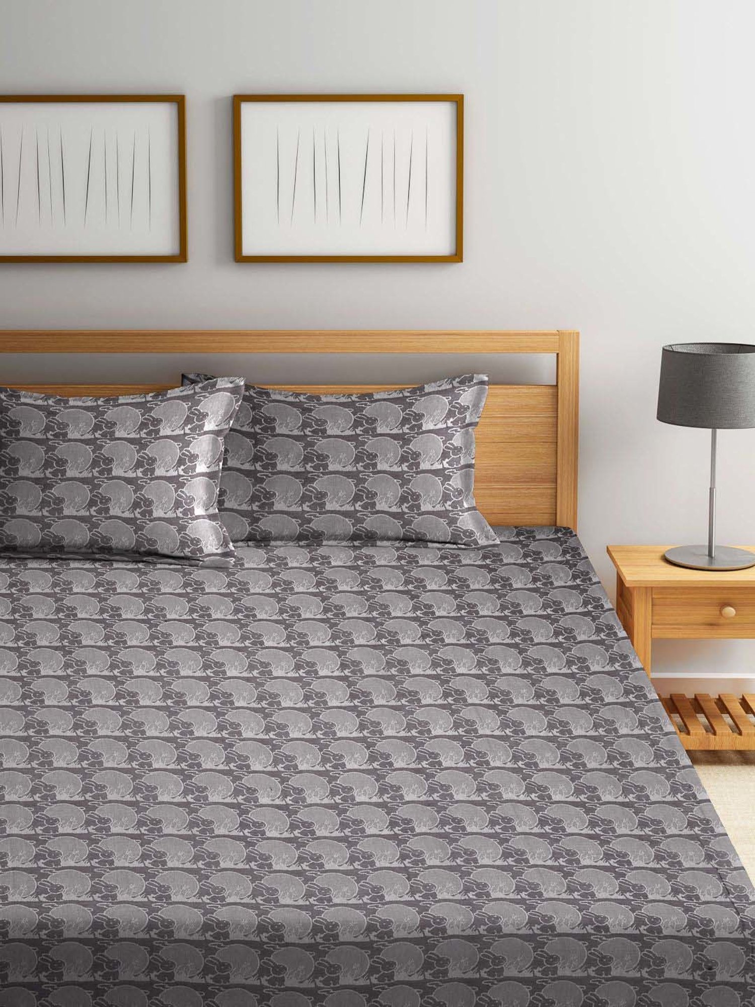 DDECOR Live beautiful Geometric Insignia Dove 210 TC Cotton Comforters - Set of 3