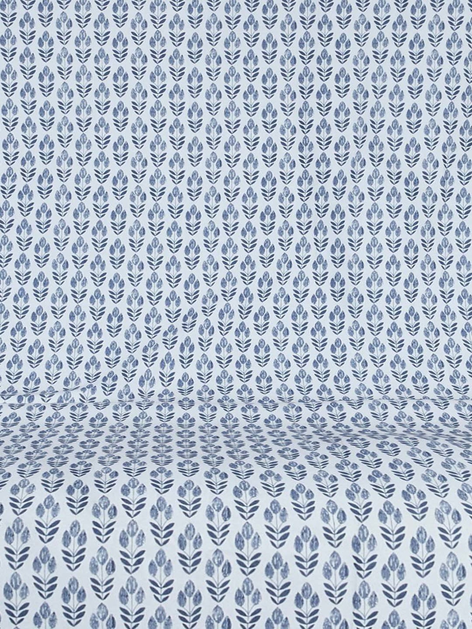 Living Scapes by Pantaloons Blue Blend 128 TC King Bed Sheet with 2 Pillow Covers