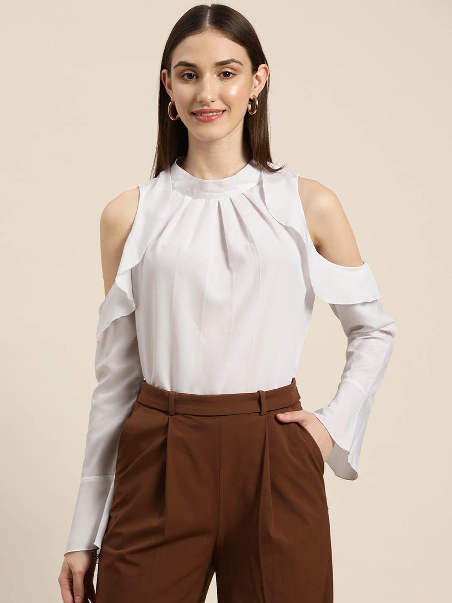 Qurvii White Regular Fit Top