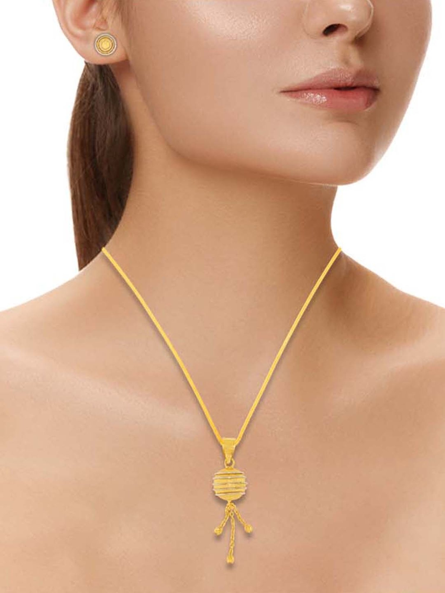 Joyalukkas 22k Love Embrace Gold Pendant