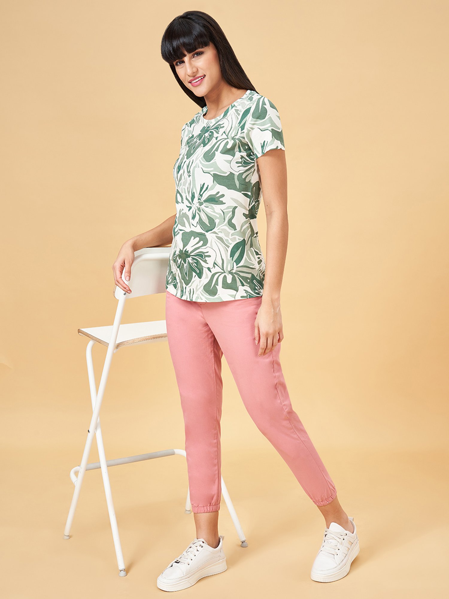 Honey by Pantaloons Snow White Cotton Floral Print T-Shirt