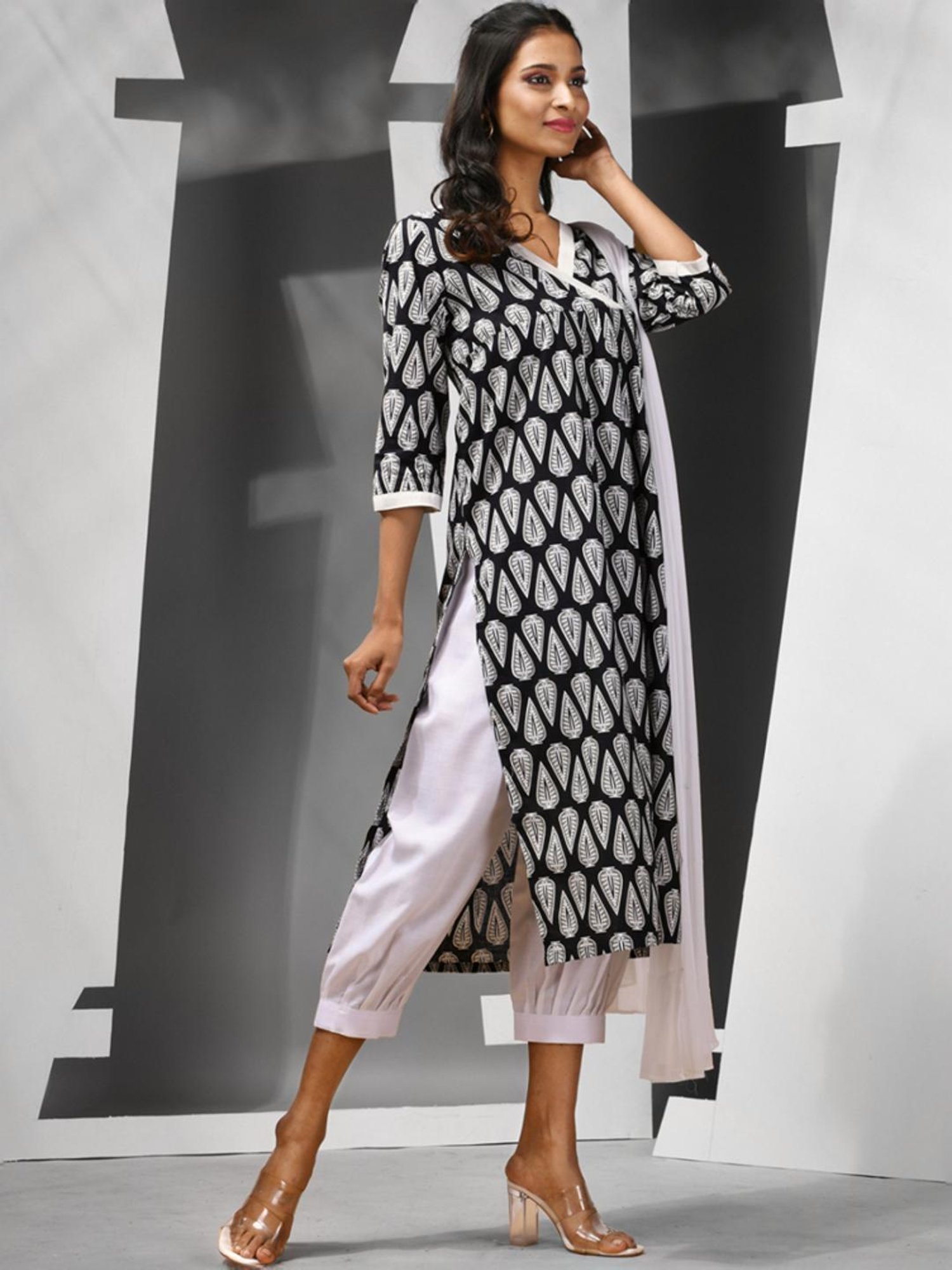 Charukriti Black & White Cotton Floral Print Kurta Salwaar Set With Dupatta