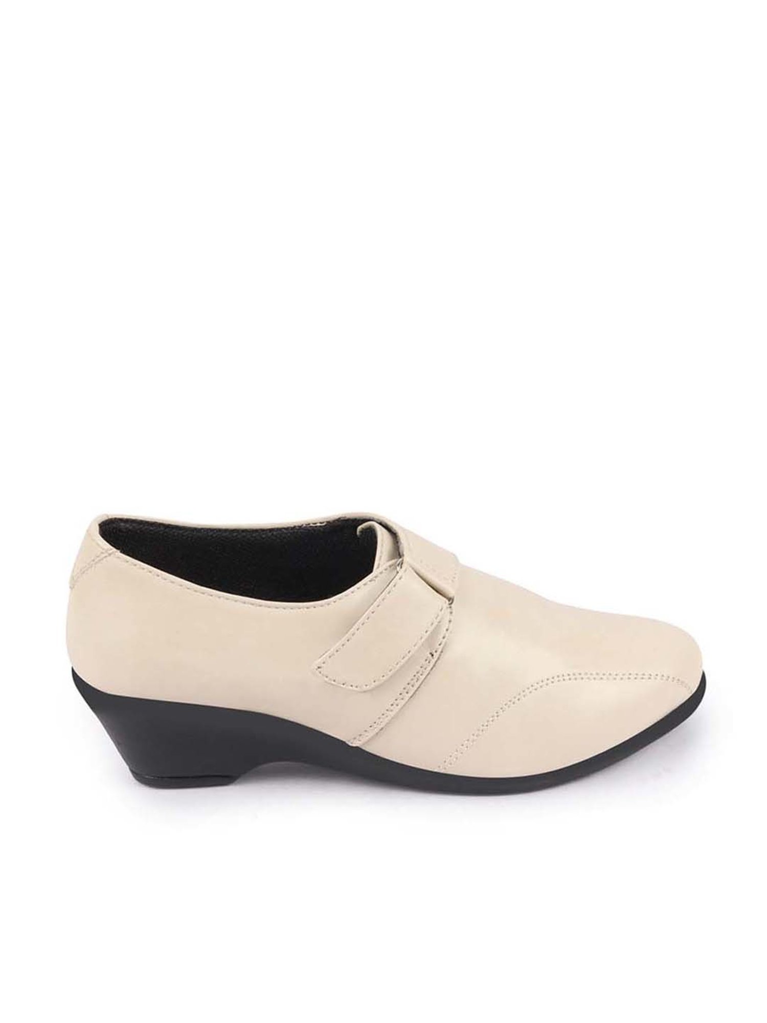 Fausto Women's Cream Wedge Loafers