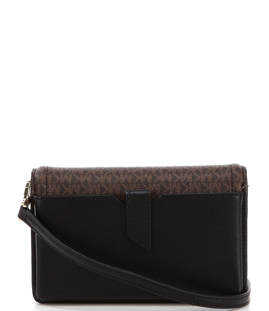 The Sak Ventura Multi Compartment Smartphone Crossbody Bag