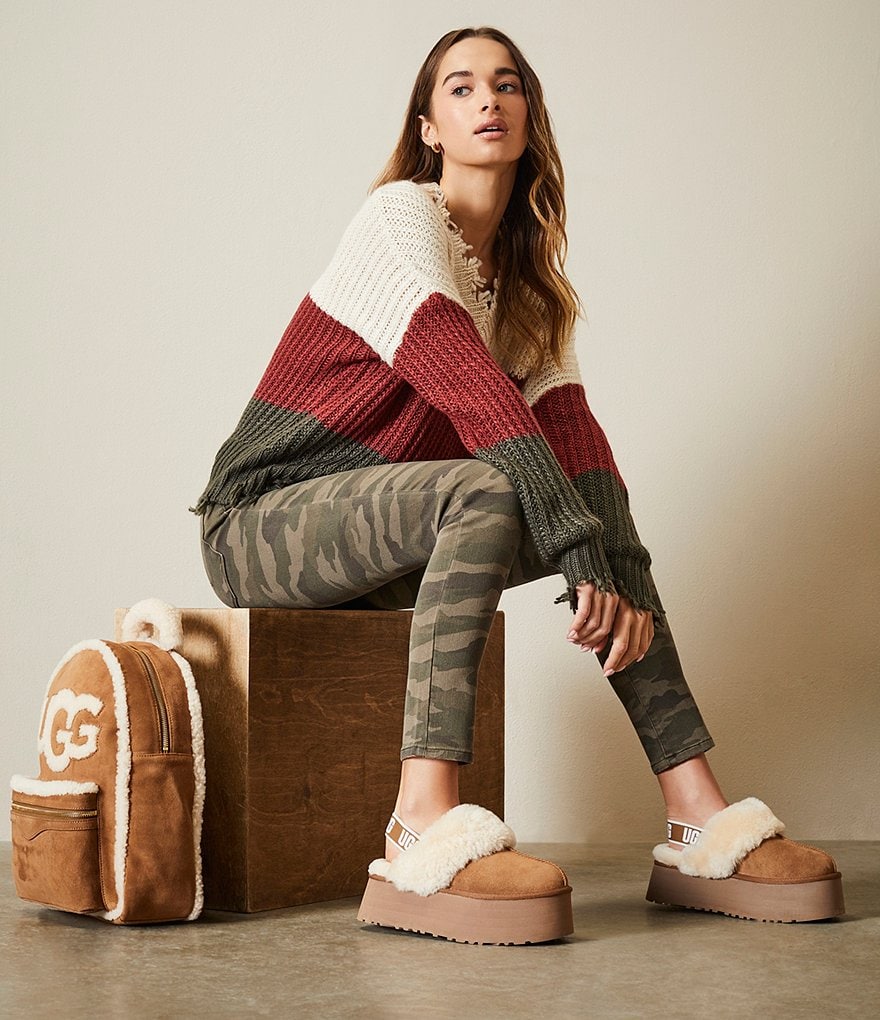 UGG&reg; Funkette Suede Clogs