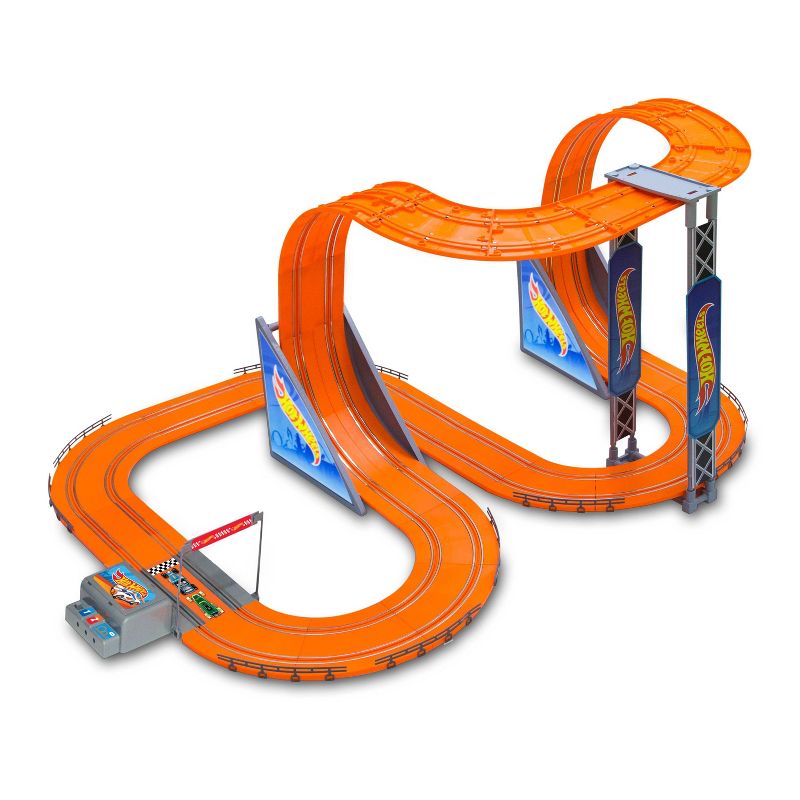 Hot Wheels Anti-Gravity  Set with 21.6ft Track - 1:43 Scale
