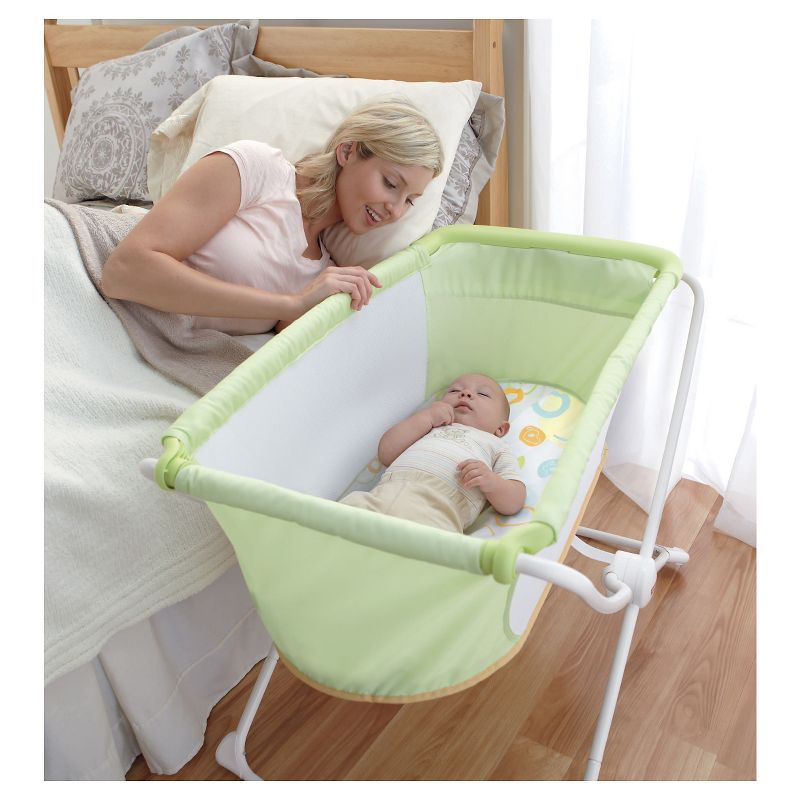 Fisher-Price Rock With Me Bassinet - Green