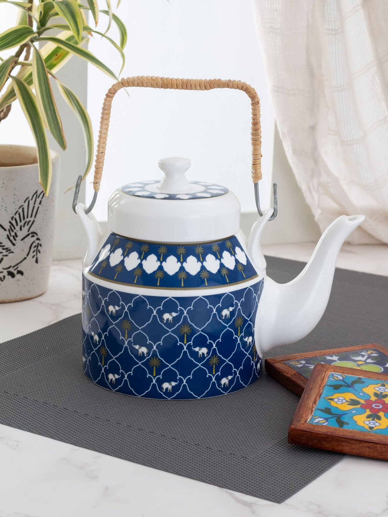 Milton Silver Stainless Steel Thermal Coffee Pot (500 ml) - Set of 1