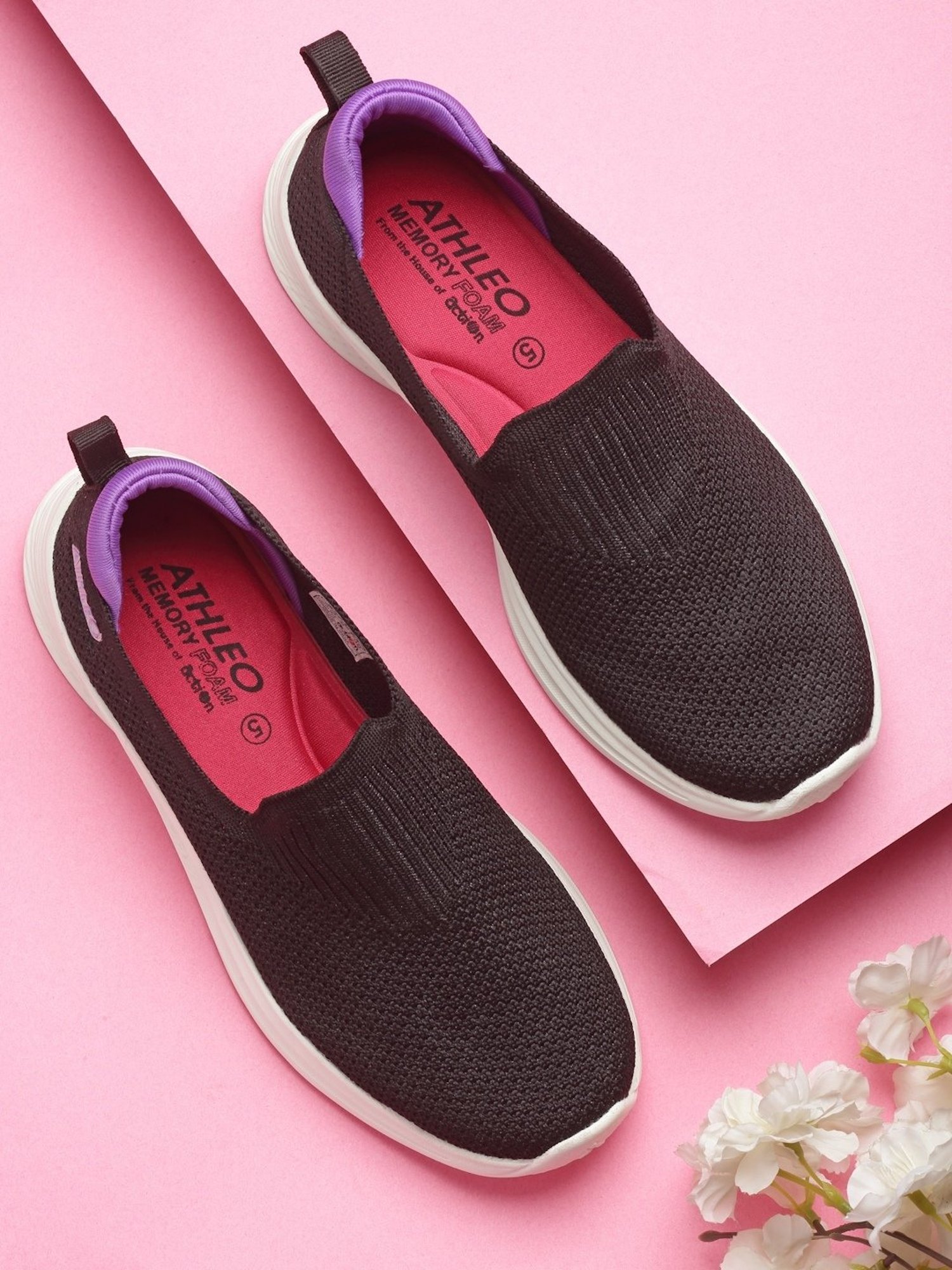 Action Women's Black Running Shoes