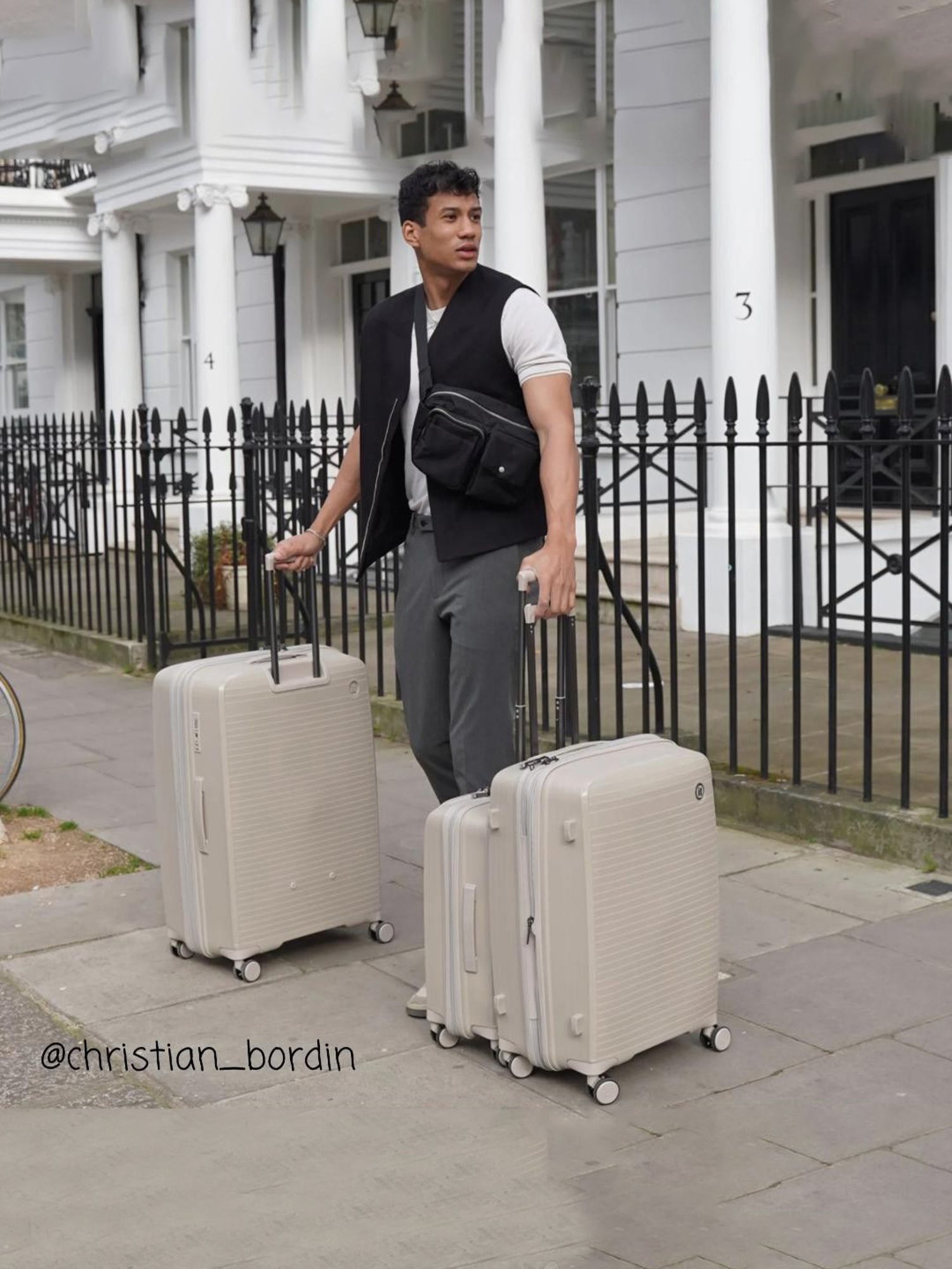 it luggage Spontaneous Beige Combo-28 & 24 inches Expandable Hardsided Luggage Trolley with TSA Lock