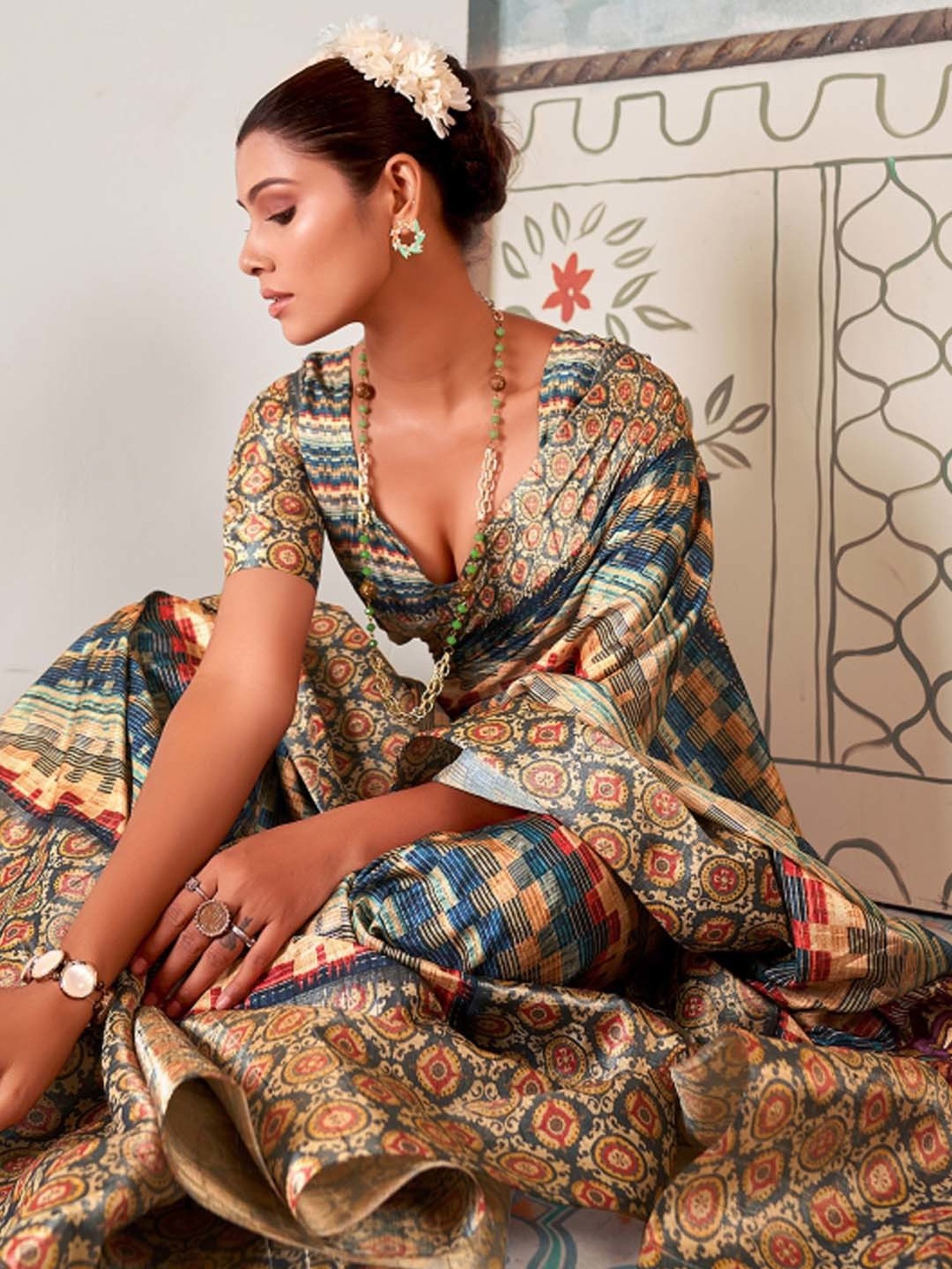 Saree Mall Blue & Brown Printed Saree With Unstitched Blouse