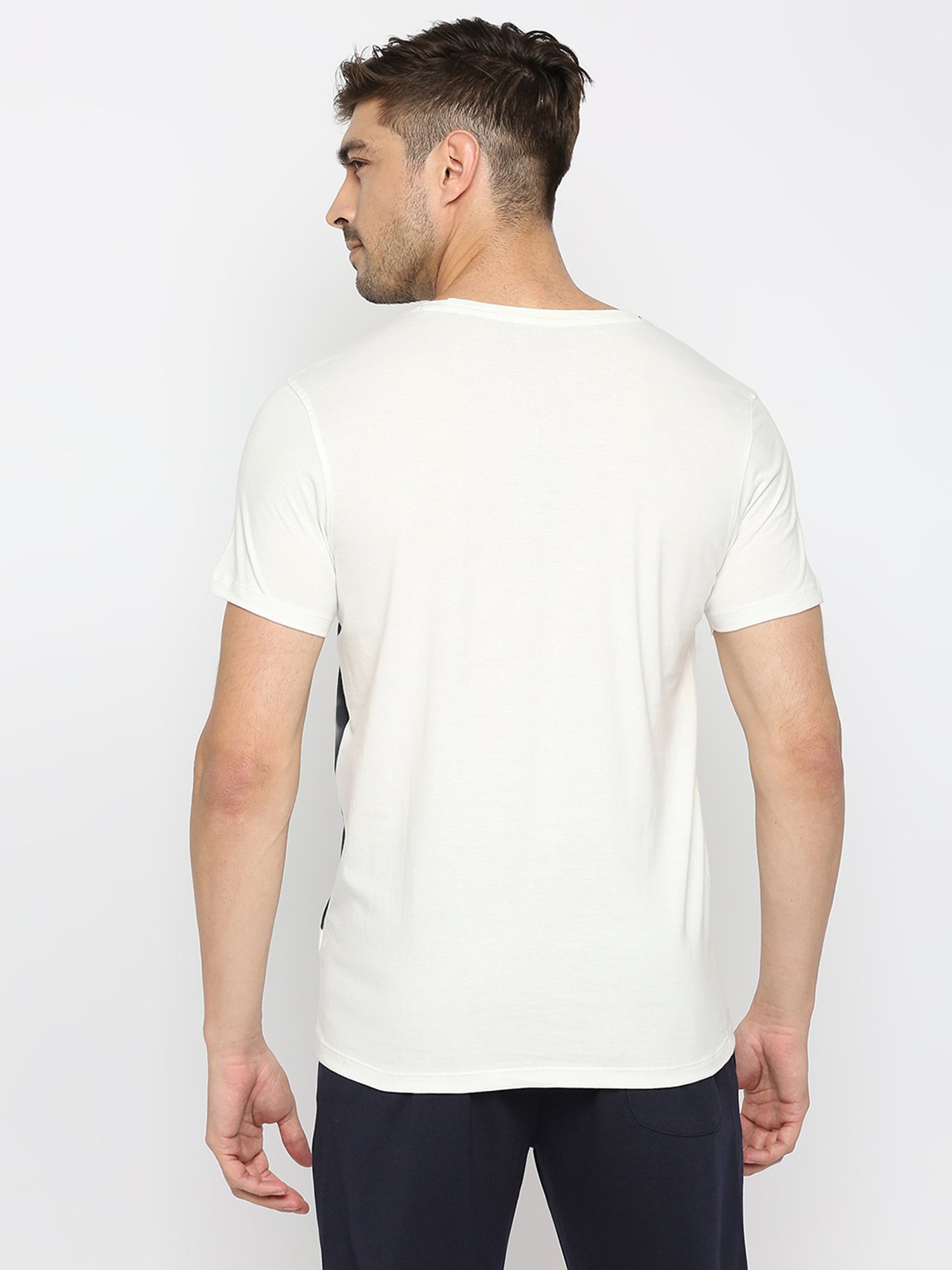 UnderJeans by Spykar White Regular Fit Printed T-Shirt