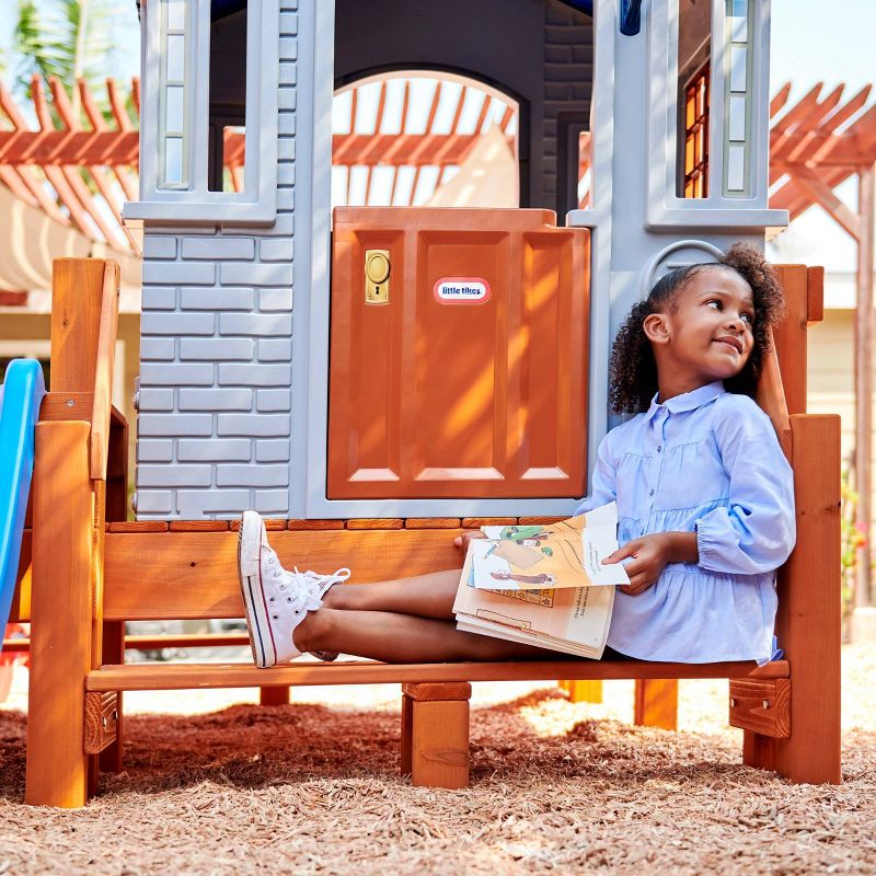 Little Tikes Real Wood Adventures Chipmunk Cottage