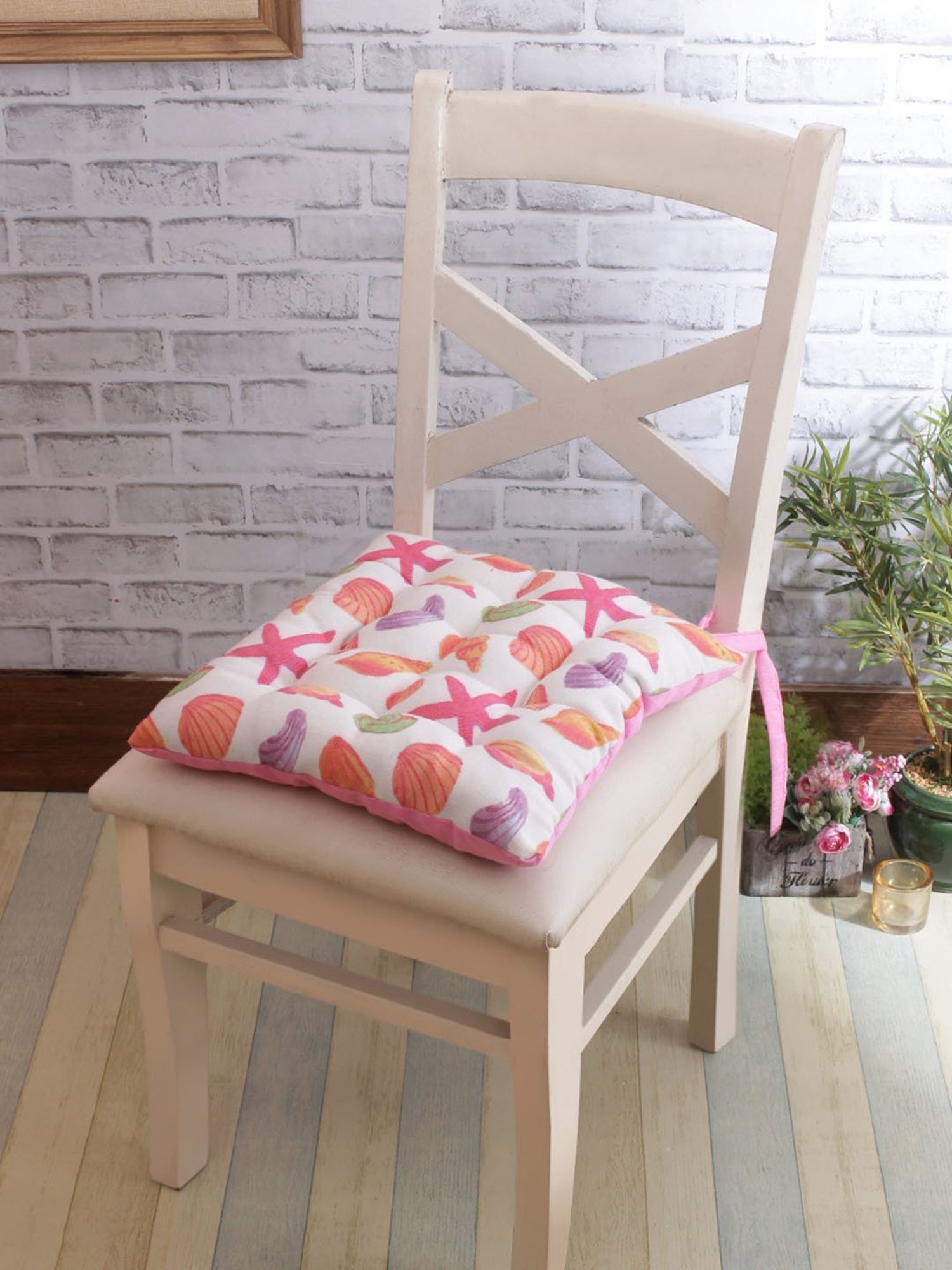 Romee White Polyester Printed Chair Pads