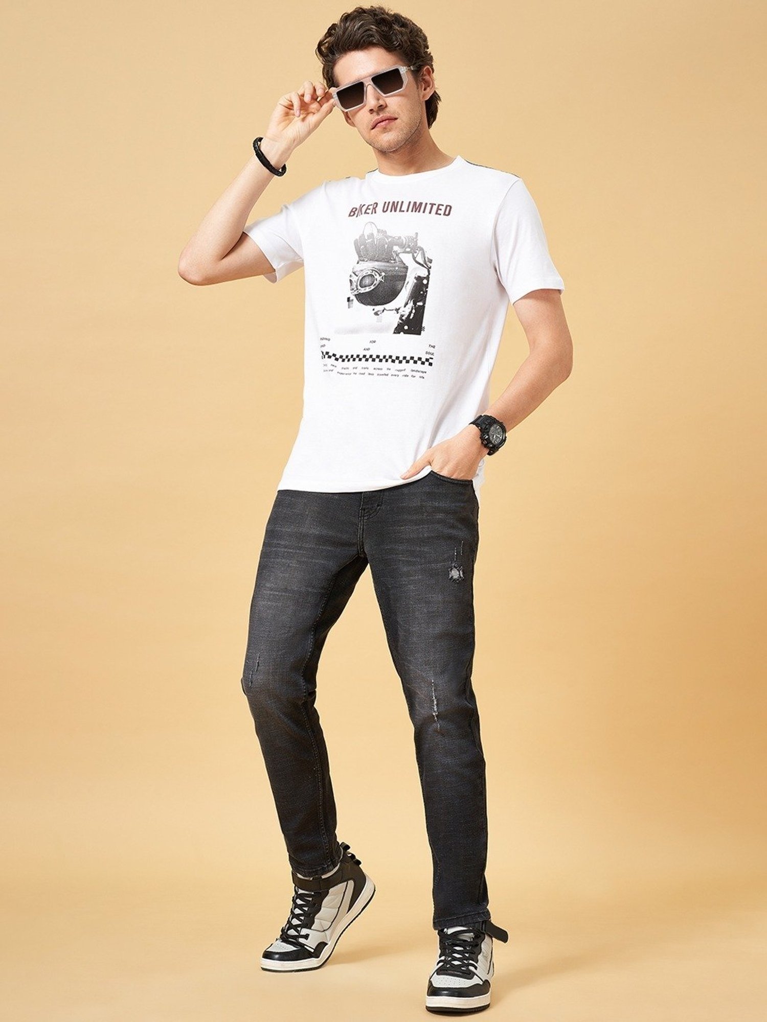 Sf Jeans By Pantaloons White Slim Fit Printed T-Shirt
