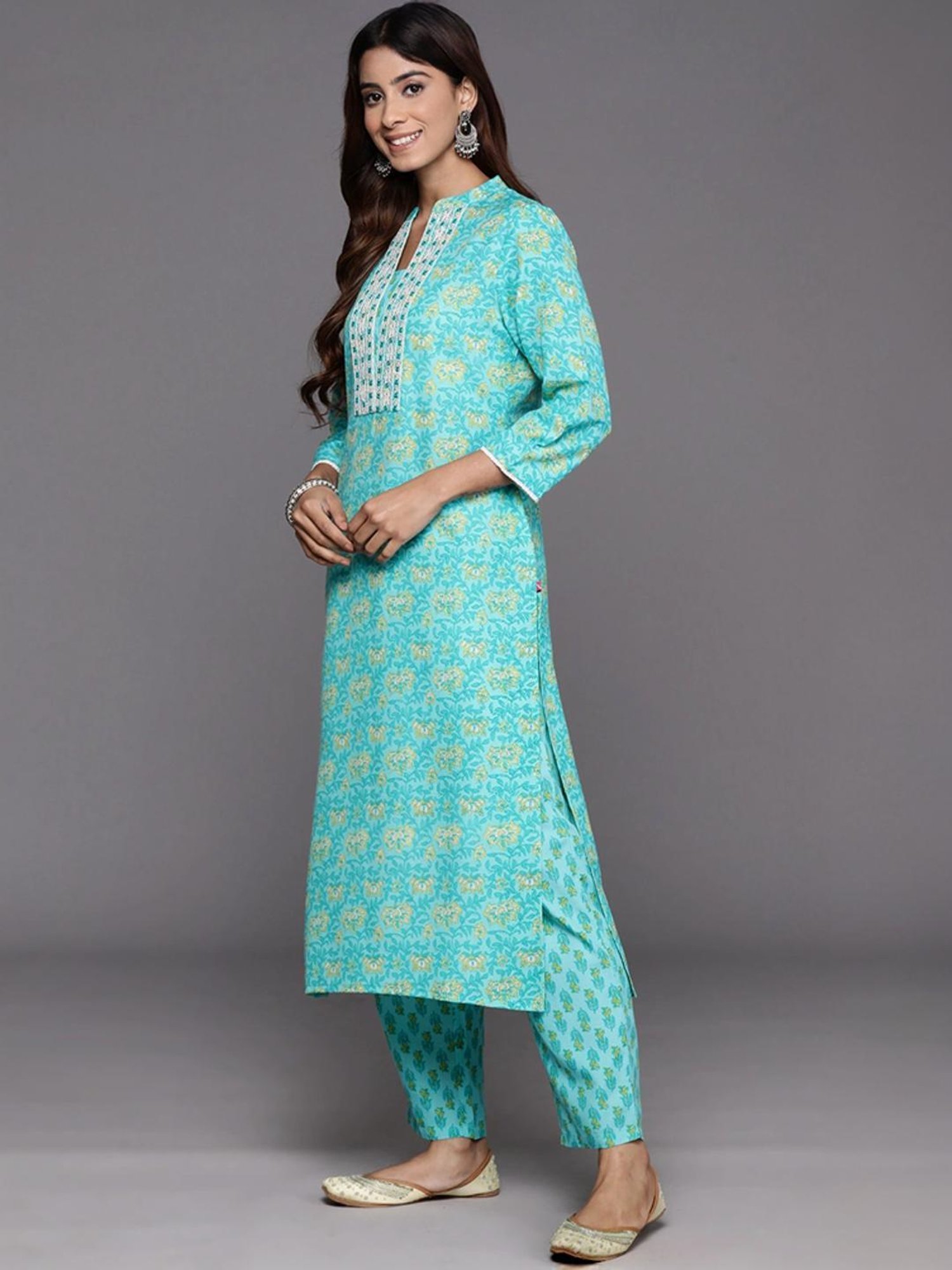 Varanga Green Cotton Floral Print Kurta Pant Set With Dupatta