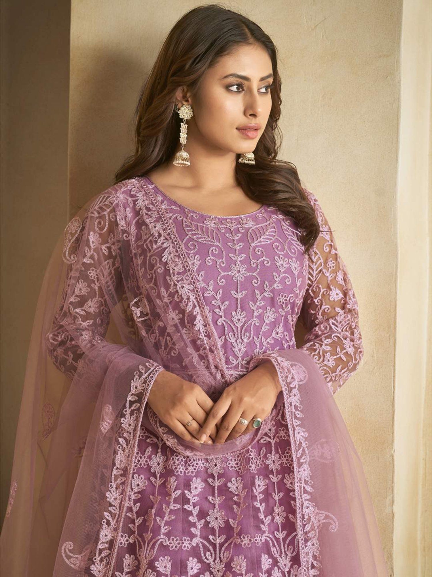 Warthy Ent Lilac Embroidered Unstitched Dress Material