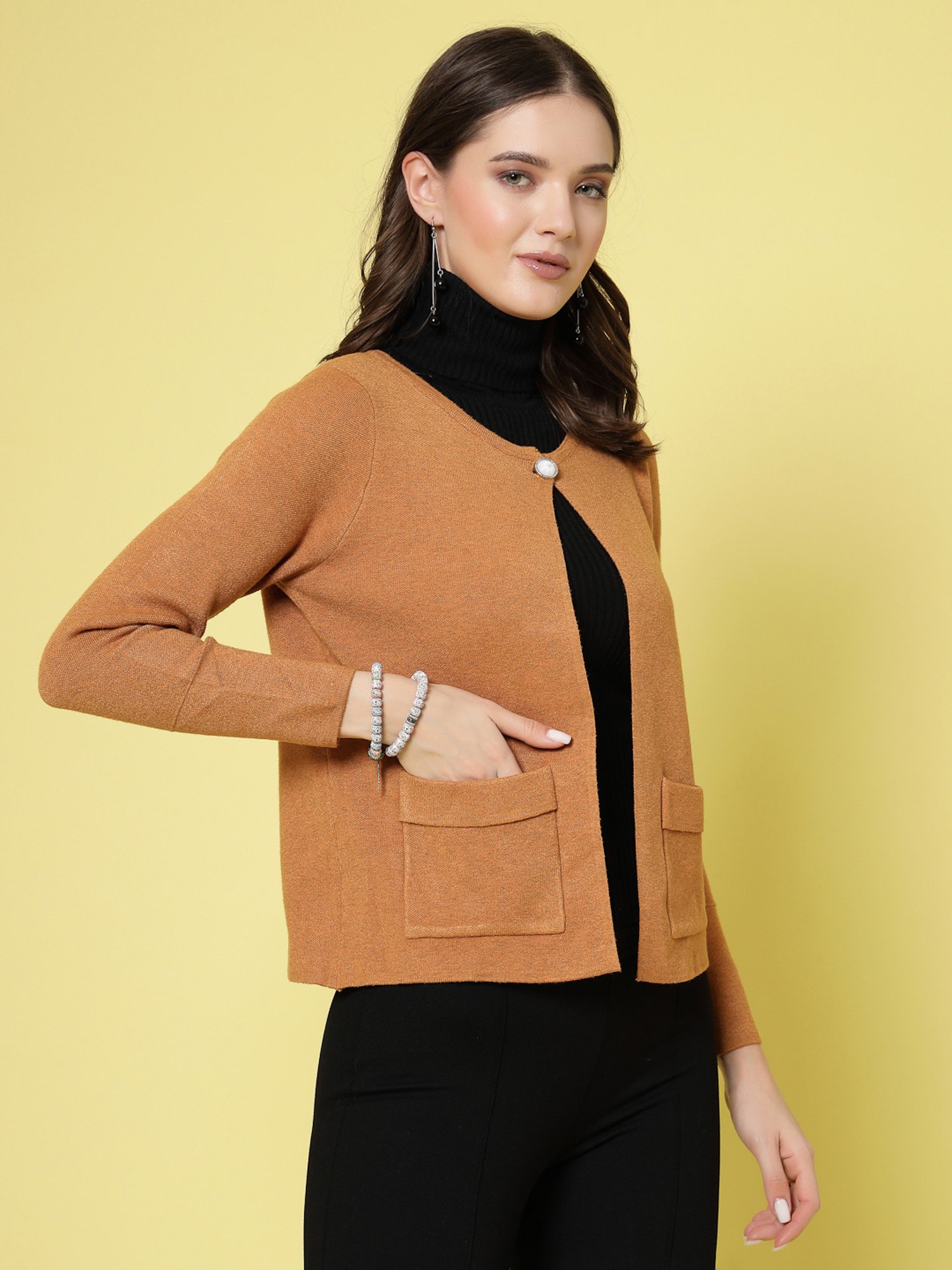 Mafadeny Mustard Shrug