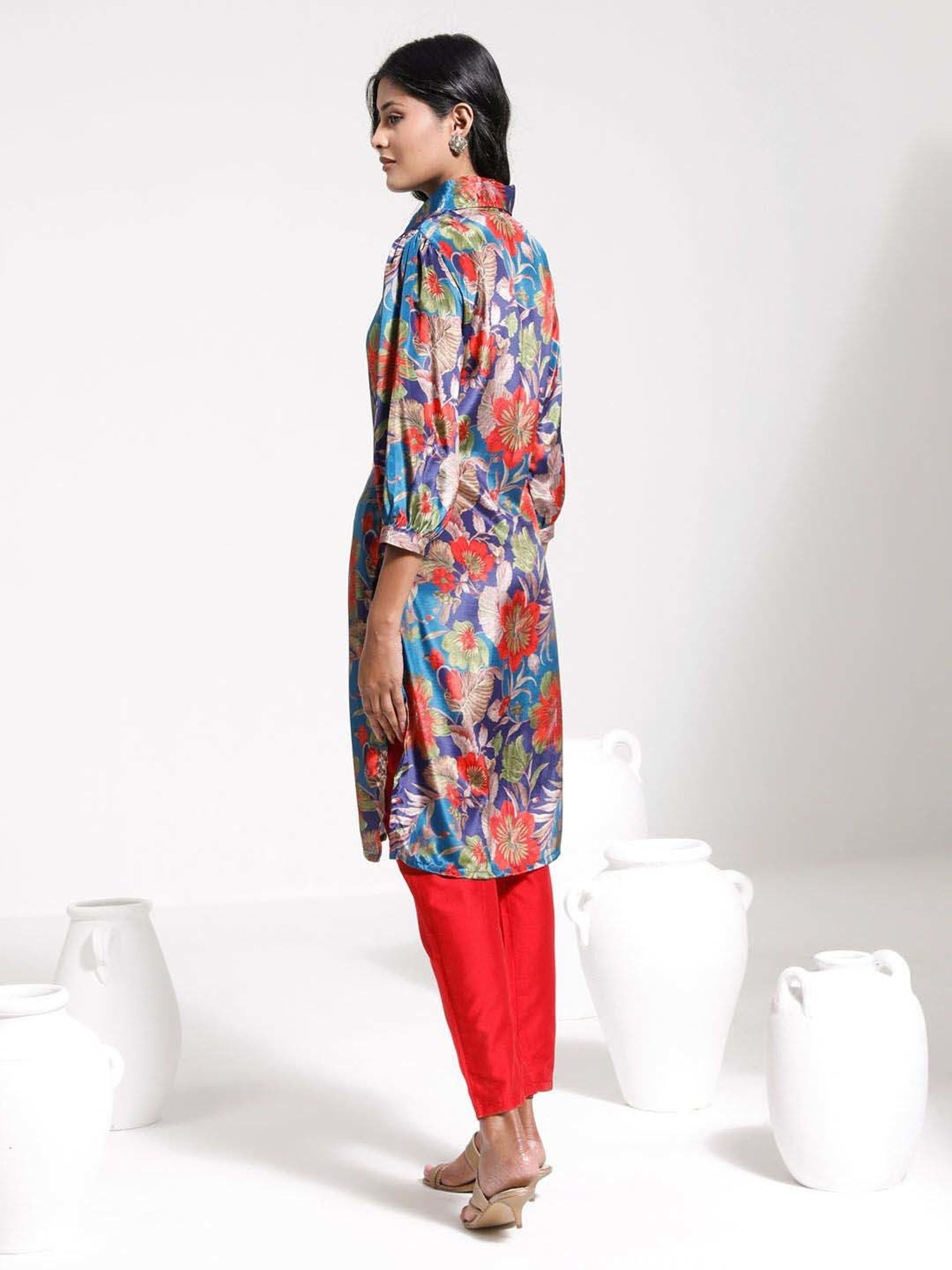 VASTRAMAY Blue & Red Printed Kurta Pant Set
