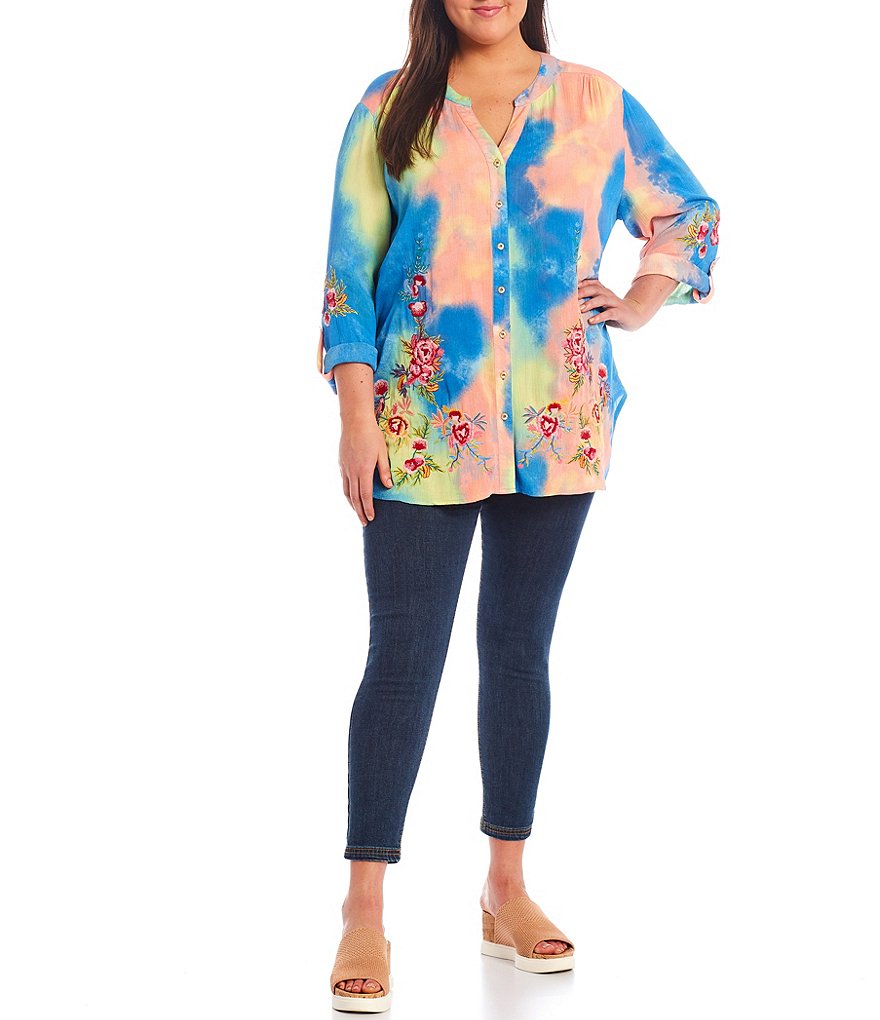 Calessa Plus Size Split Round Neck 3/4 Roll-Tab Sleeve Embroidered Tie-Dye Tunic