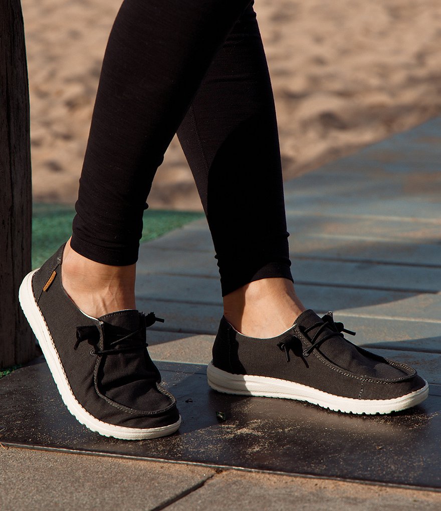 Hey Dude Women's Wendy Washable Chambray Slip-Ons