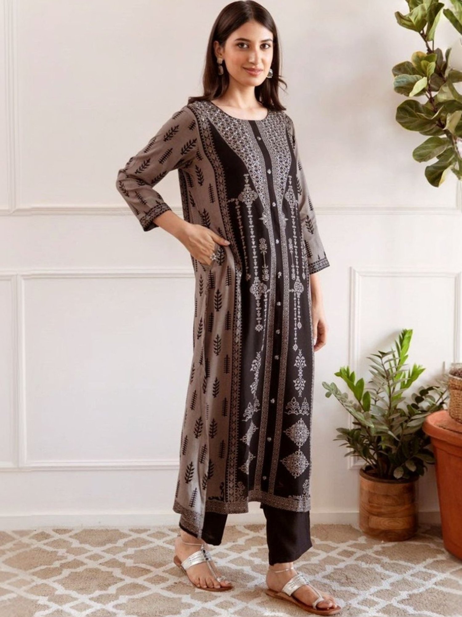 Autumnlane Black Jagdeep Onyx Printed Kurta with Pant