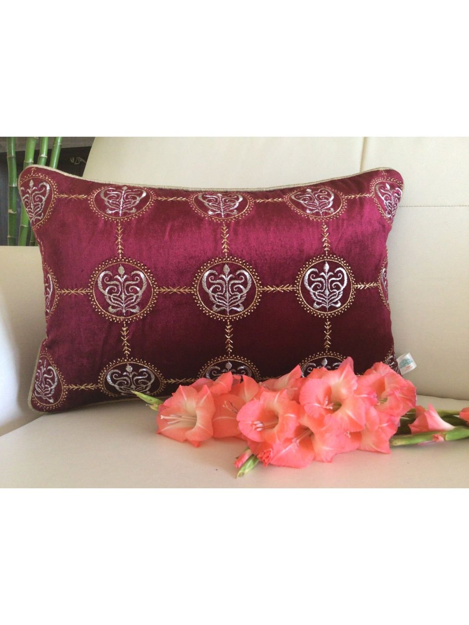 TARA Sparkling Homes Maroon Embroidered Luxury Velvet Cushion Cover - Set of 1