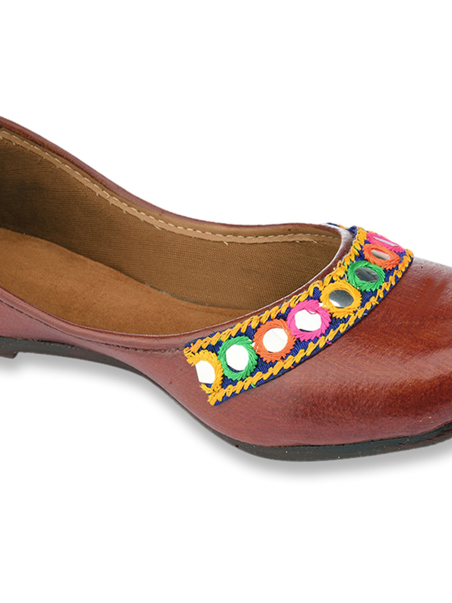 Desi Colour Women's Brown Ethnic Juttis
