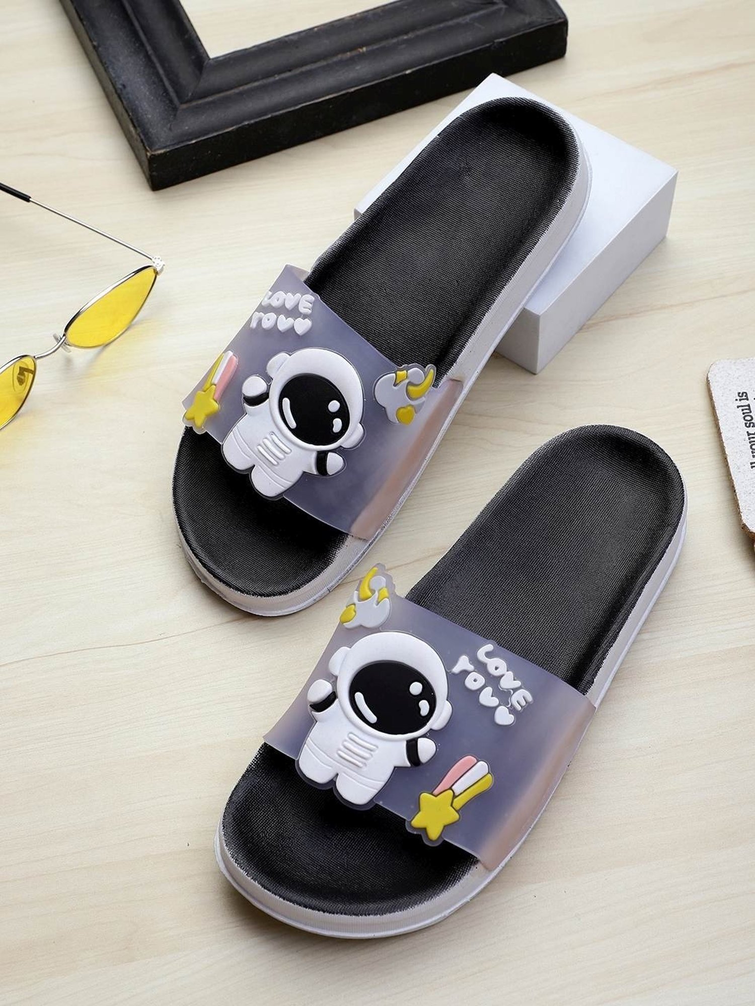 Pampy Angel Women's Black Slides