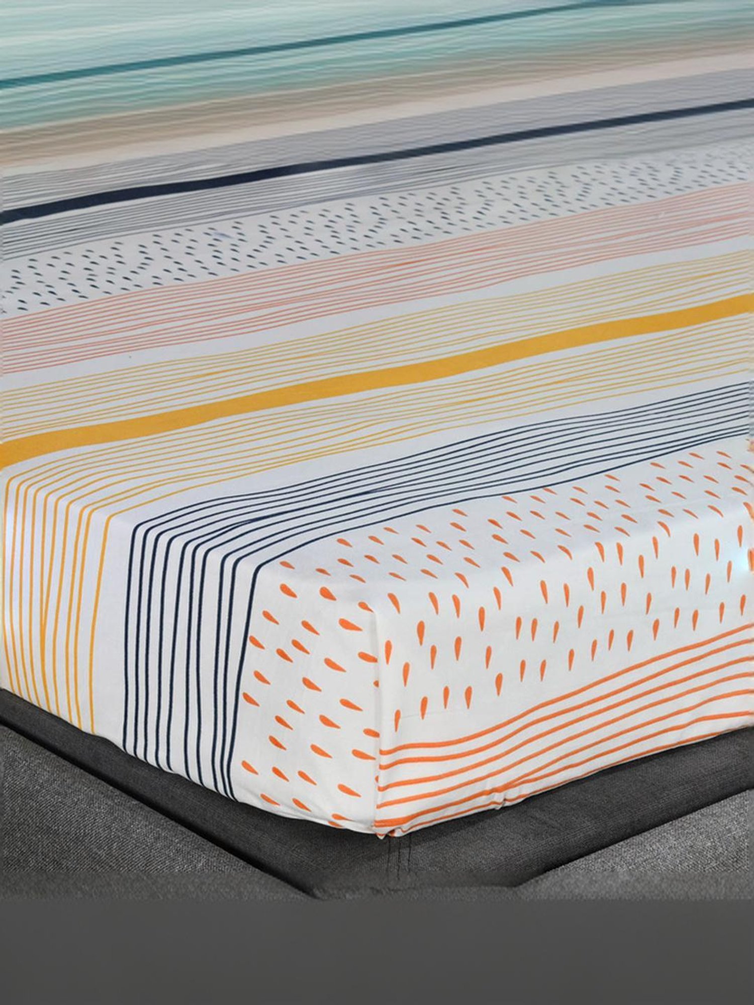 @Home Aurora Multicolor 130 GSM Polyester Double Bedsheet with 2 Pillow Covers