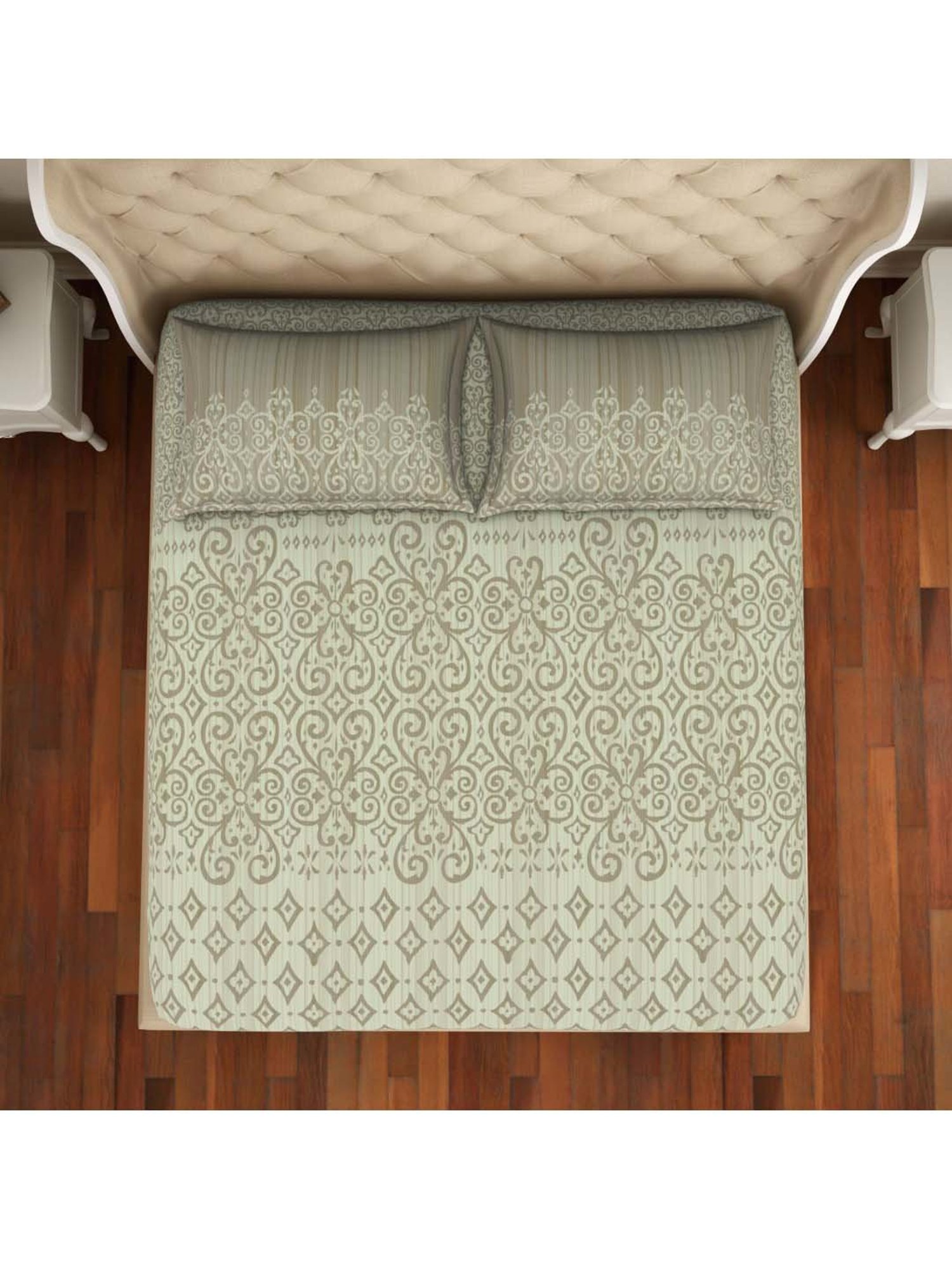 Welspun Printed Light Brown Cotton Double Fitted Bed Sheet with 2 Pillow Covers