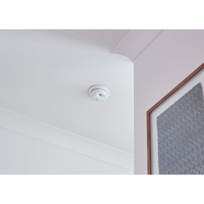 First Alert 9120LBL Hardwired Smoke Detector with 10-Year Battery Backup